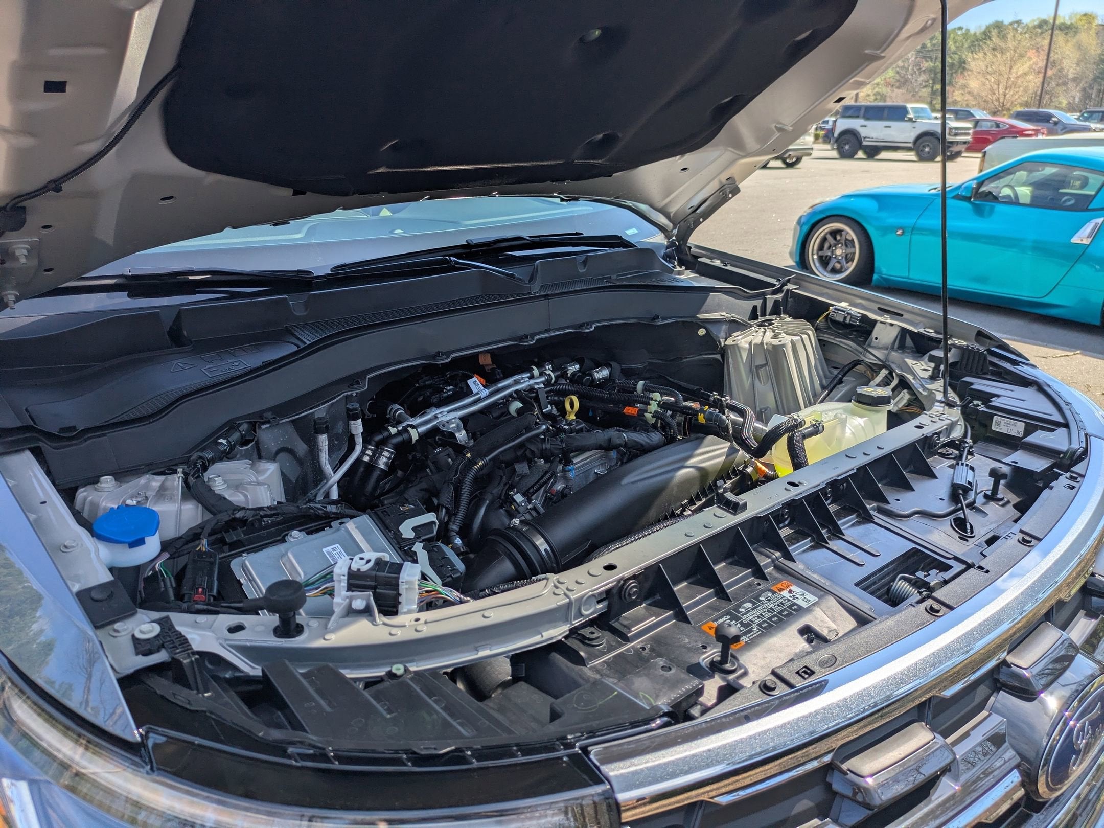 2026 Ford Explorer Active w/200A Pkg