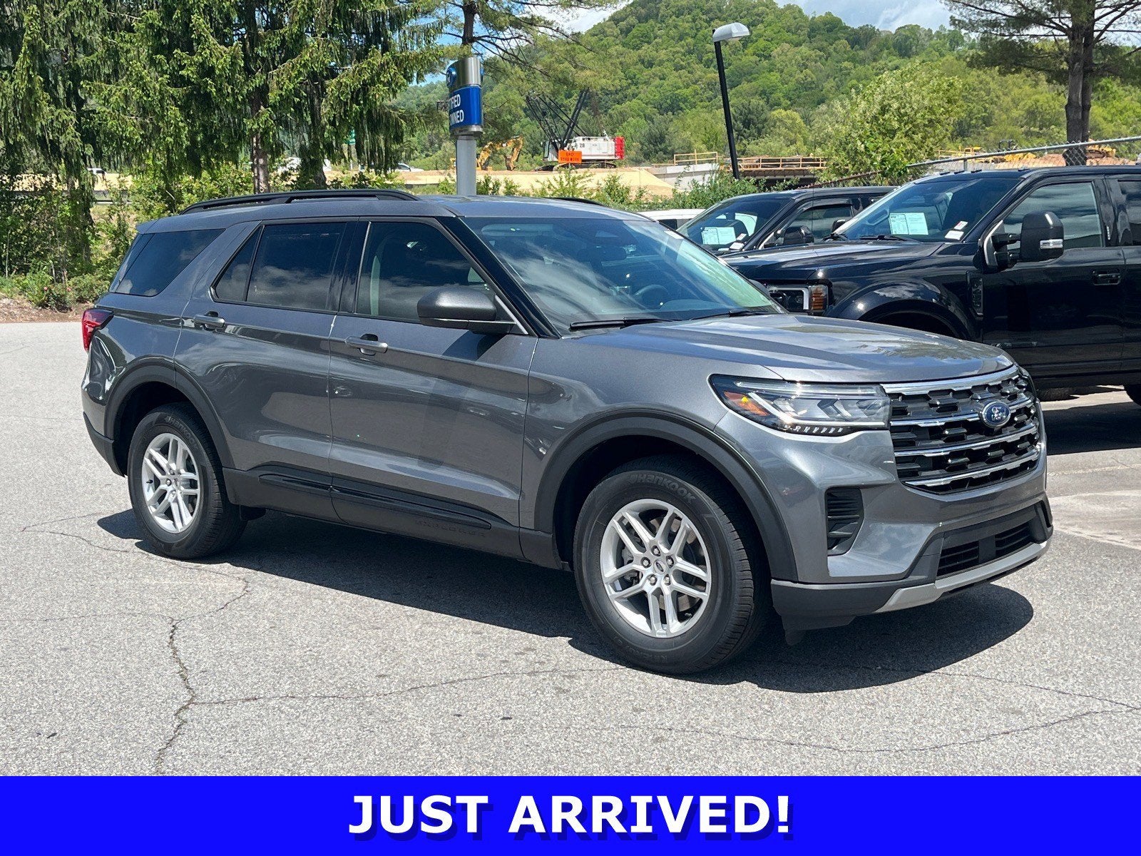 2026 Ford Explorer Active w/200A Pkg