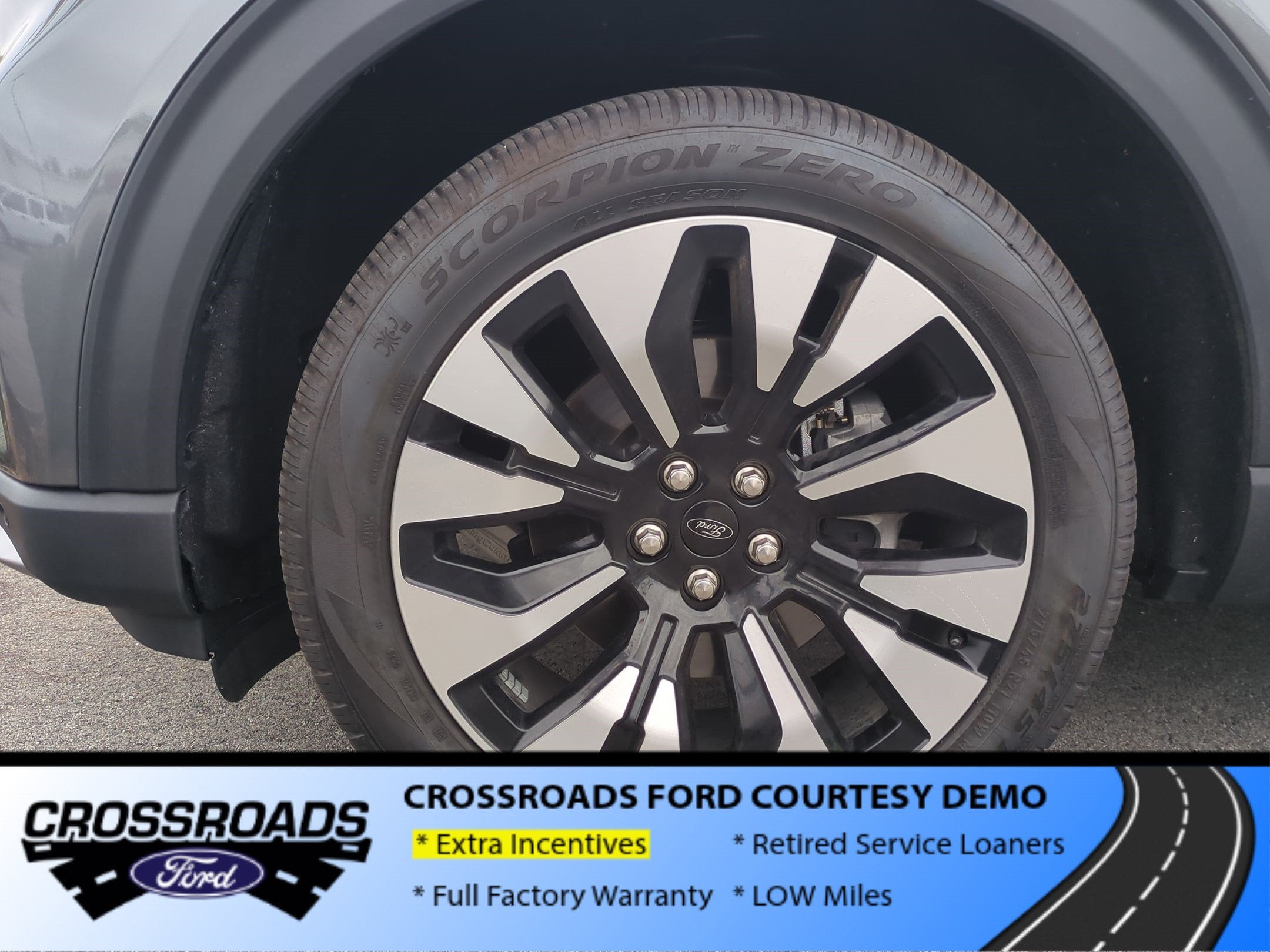 2026 Ford Explorer Platinum - Crossroads Courtesy Demo