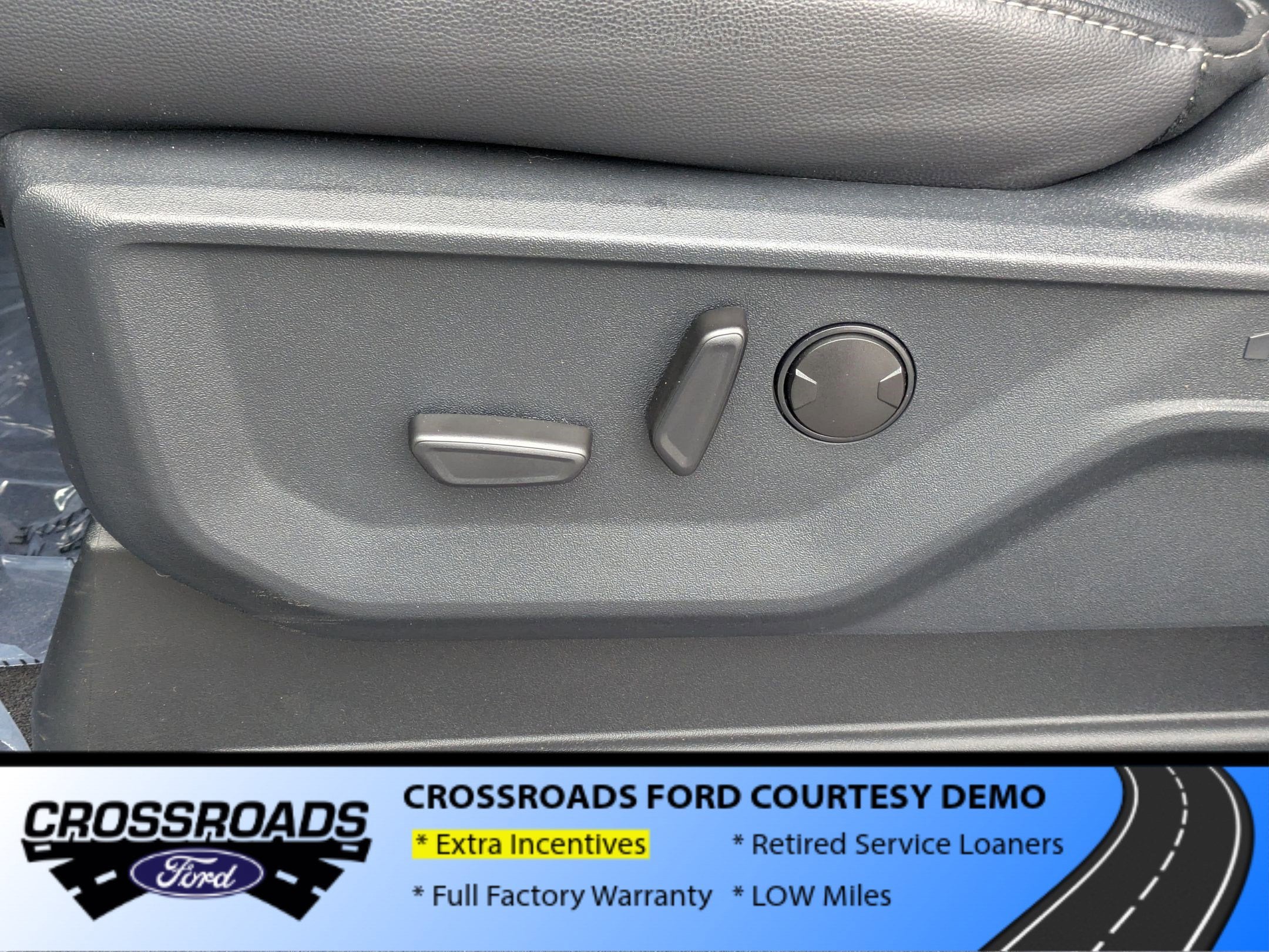 2025 Ford F-150 Lariat - Crossroads Courtesy Demo