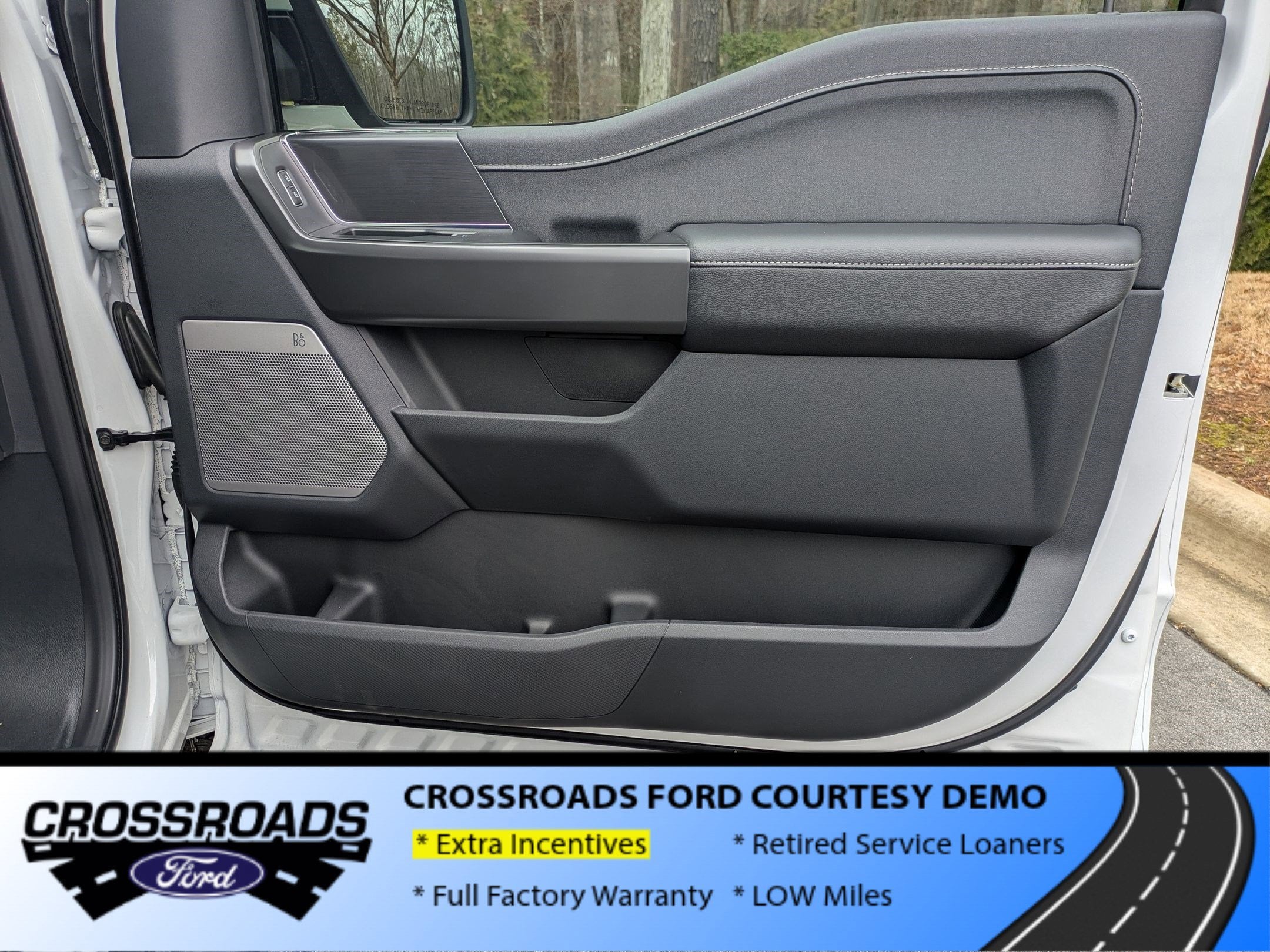 2025 Ford F-150 Lariat - Crossroads Courtesy Demo