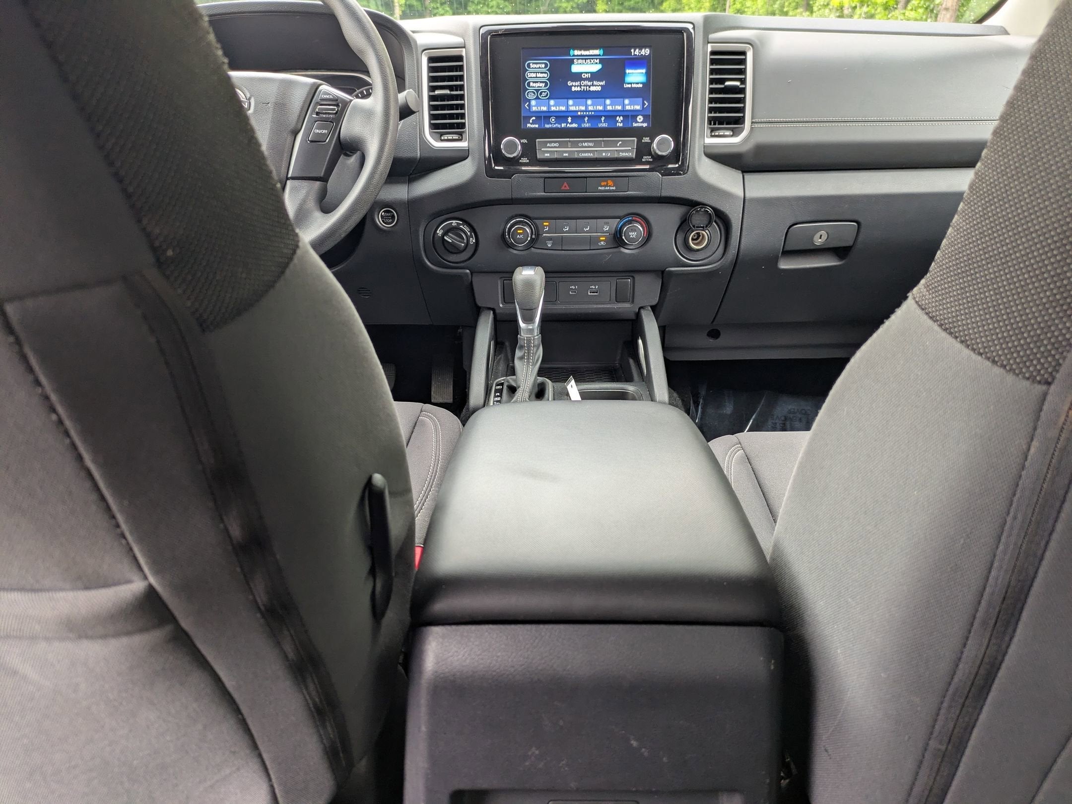 2022 Nissan Frontier SV