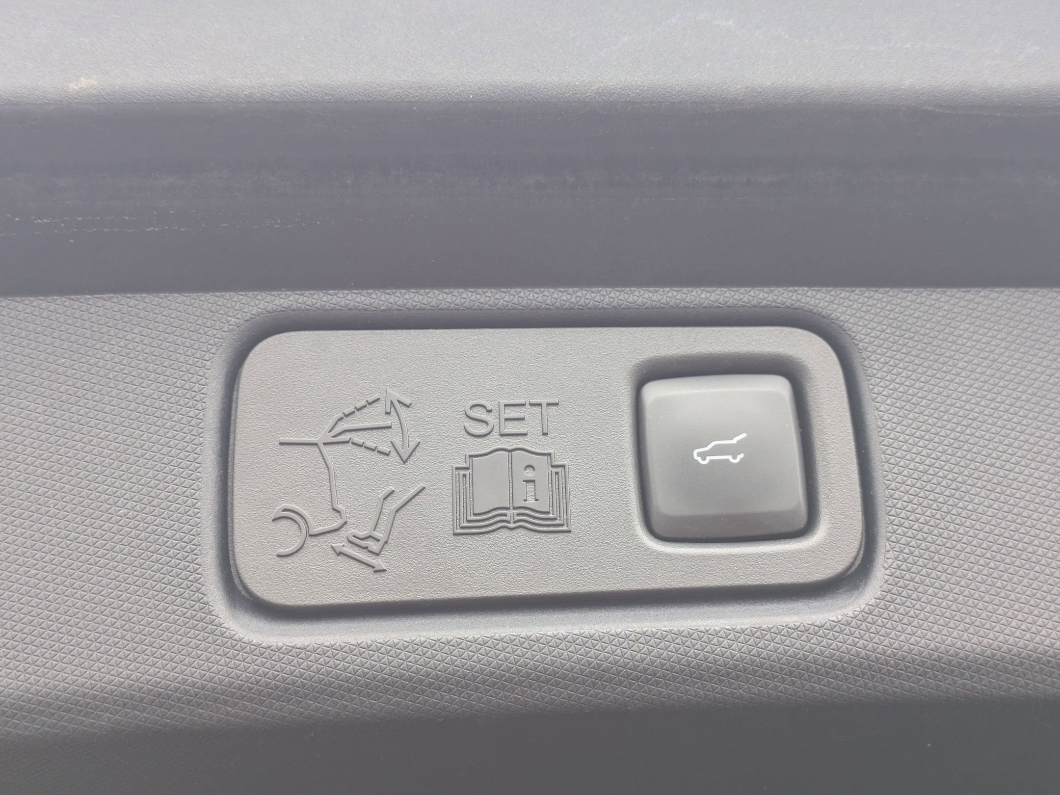 2022 Ford Mustang Mach-E Premium