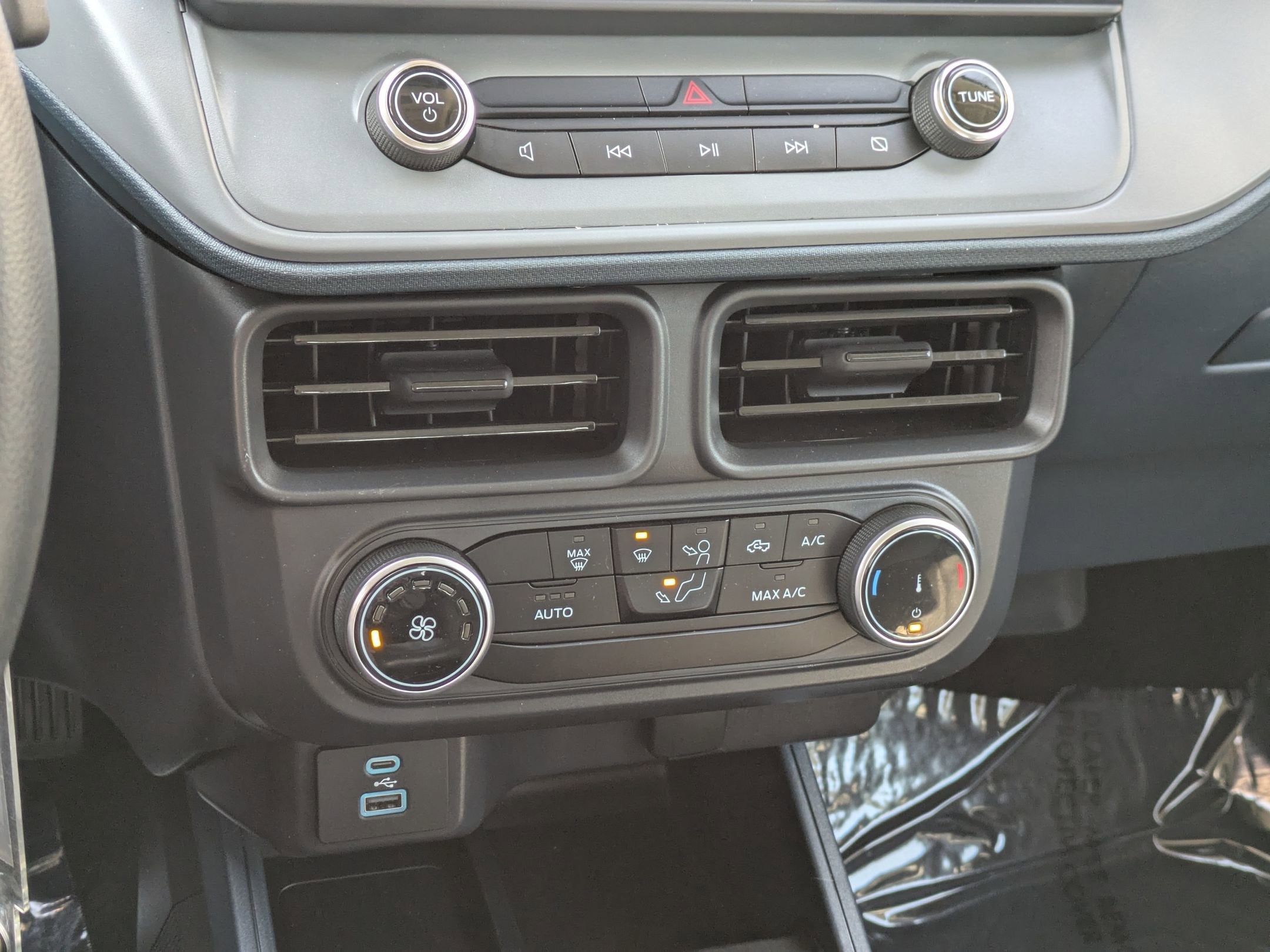 2024 Ford Maverick XL