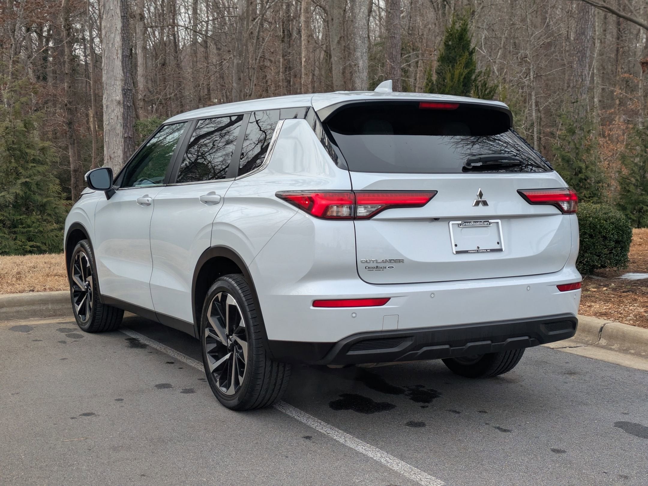 2022 Mitsubishi Outlander ES