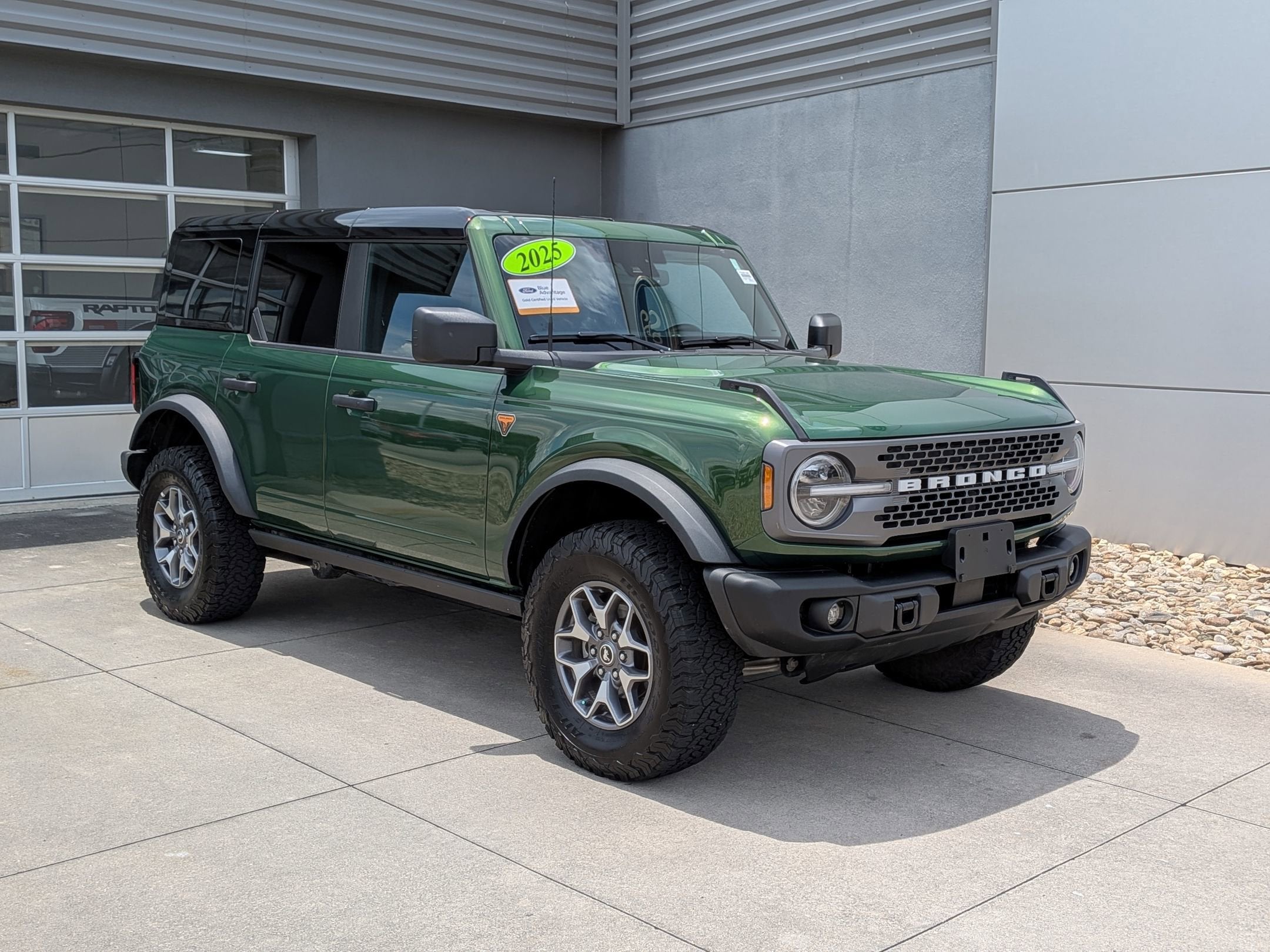 2025 Ford Bronco Badlands