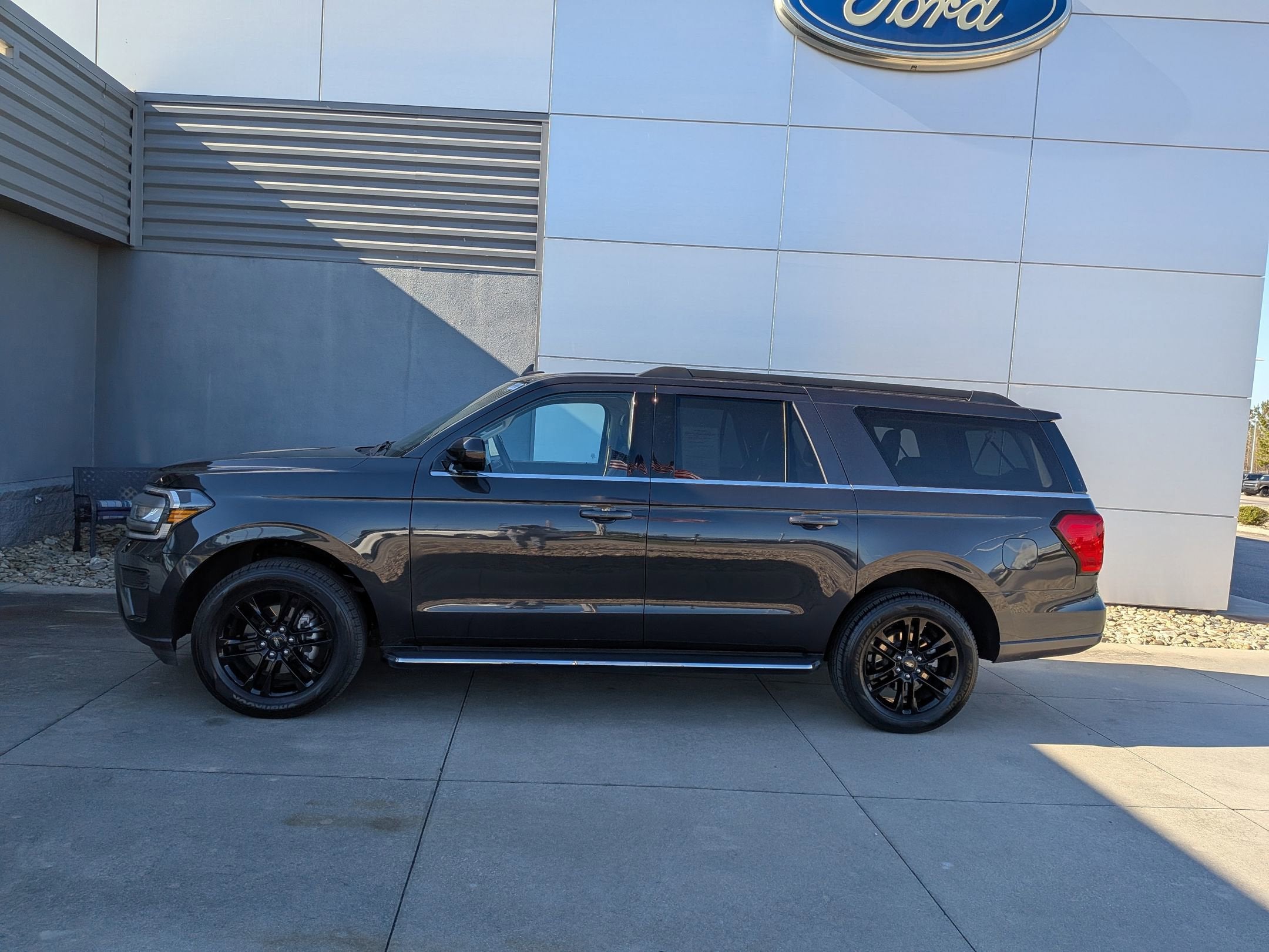 2022 Ford Expedition Max XLT