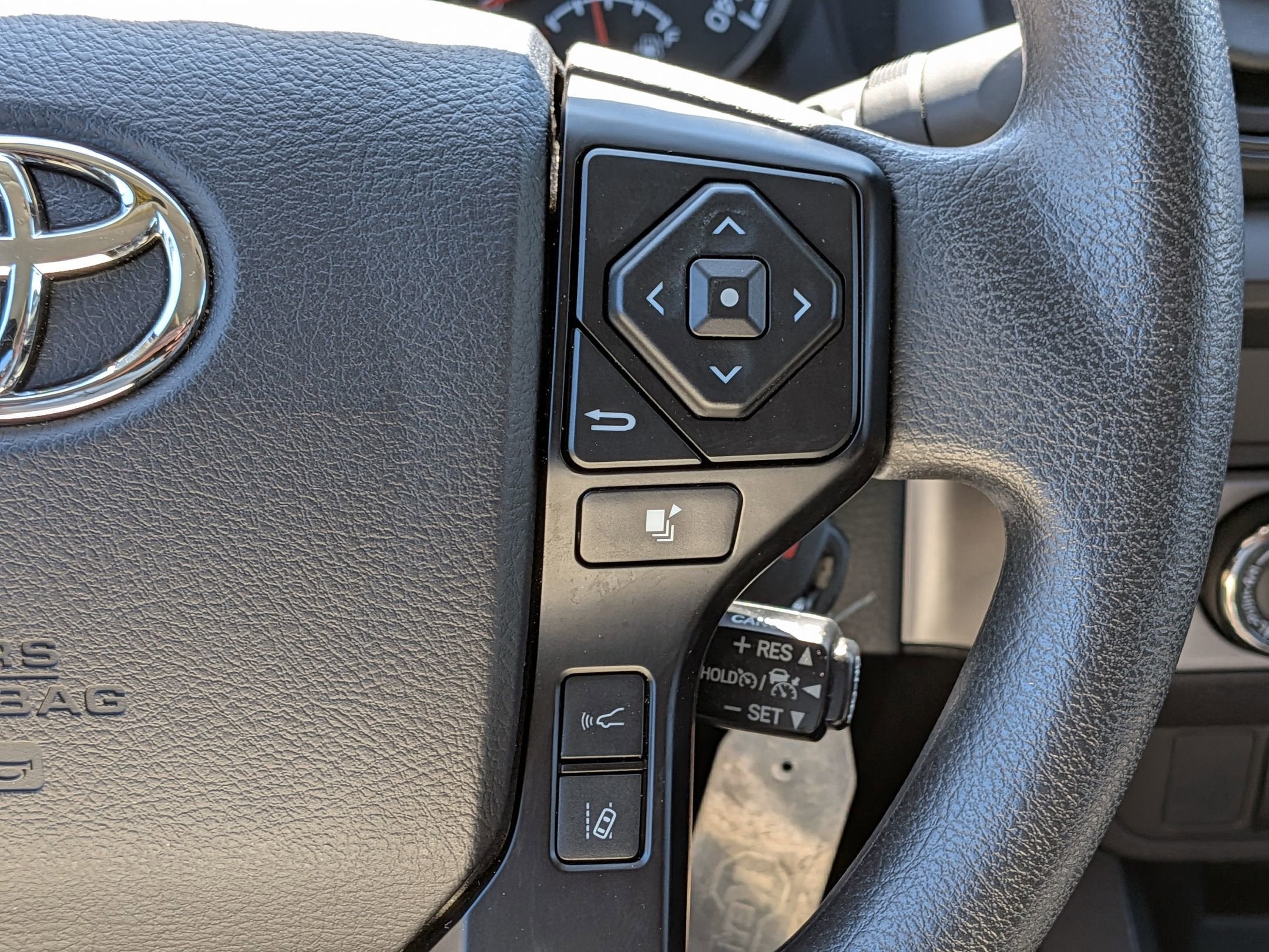 2022 Toyota Tacoma 4WD SR