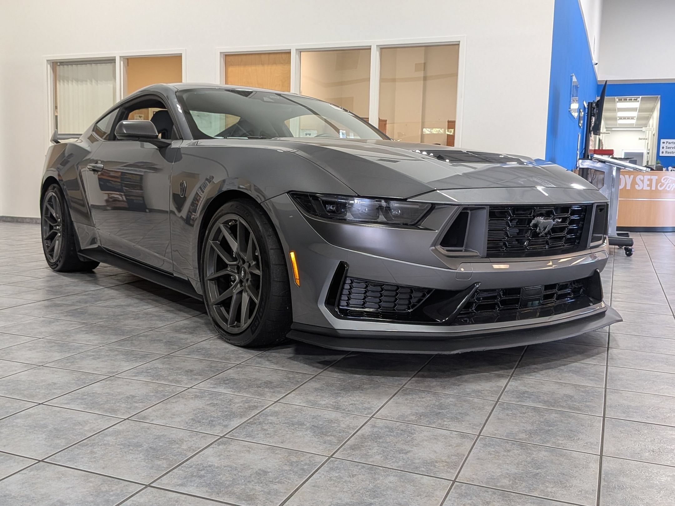 2025 Ford Mustang Dark Horse