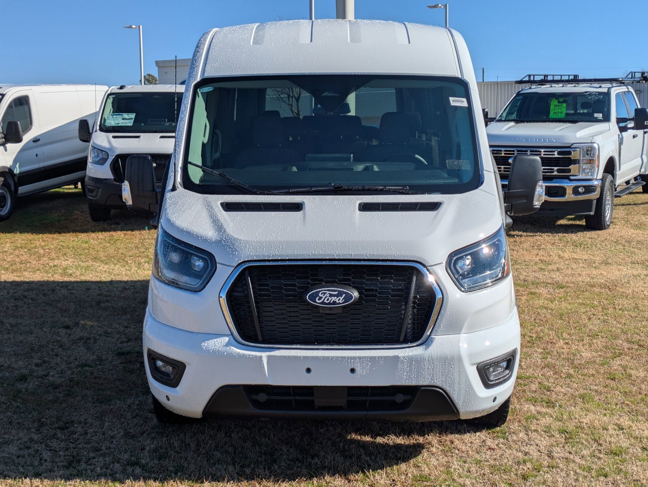 2026 Ford Transit Passenger Wagon XLT