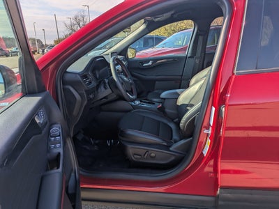 2025 Ford Escape ST-Line Select