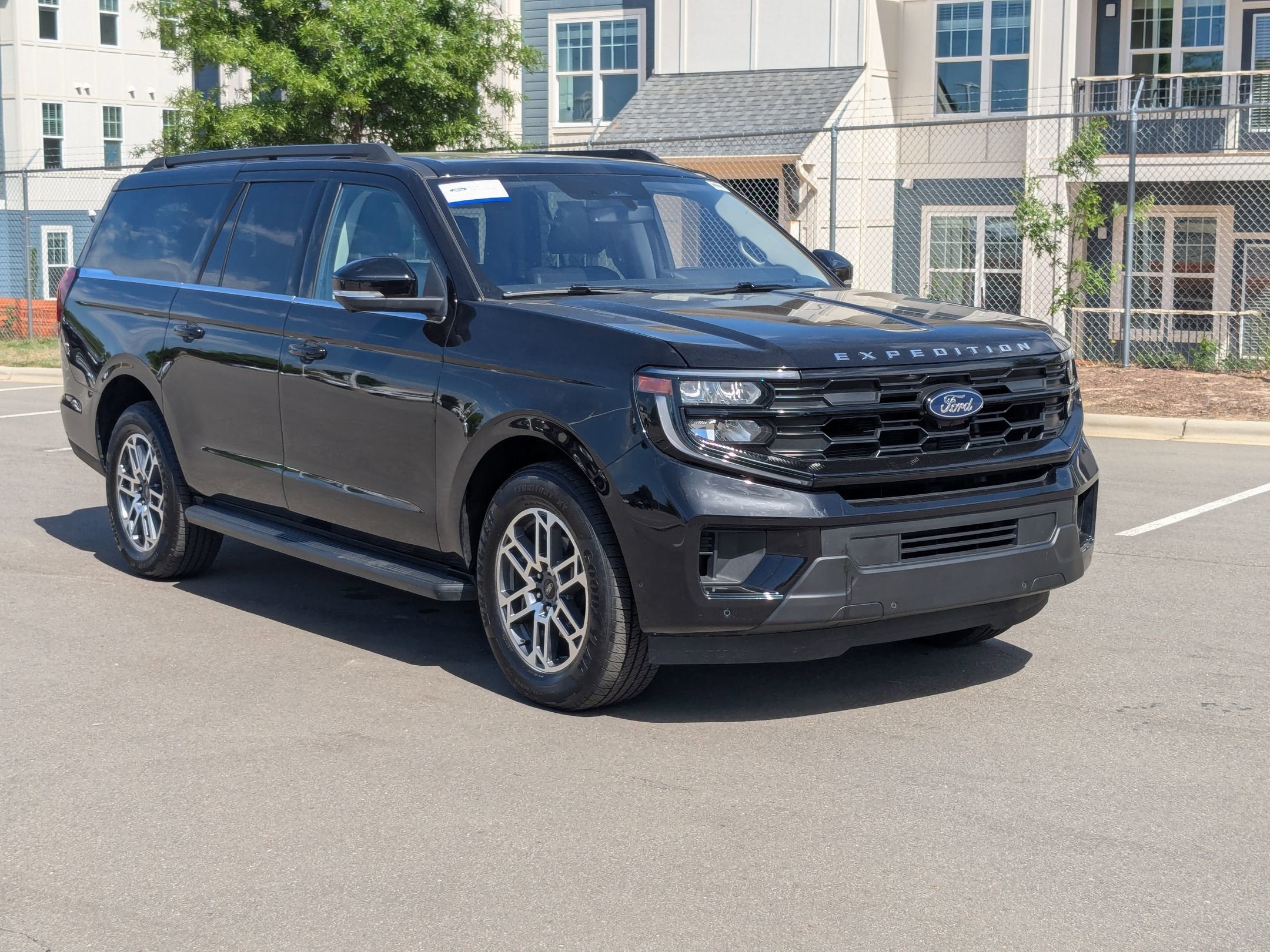 2025 Ford Expedition Max Active