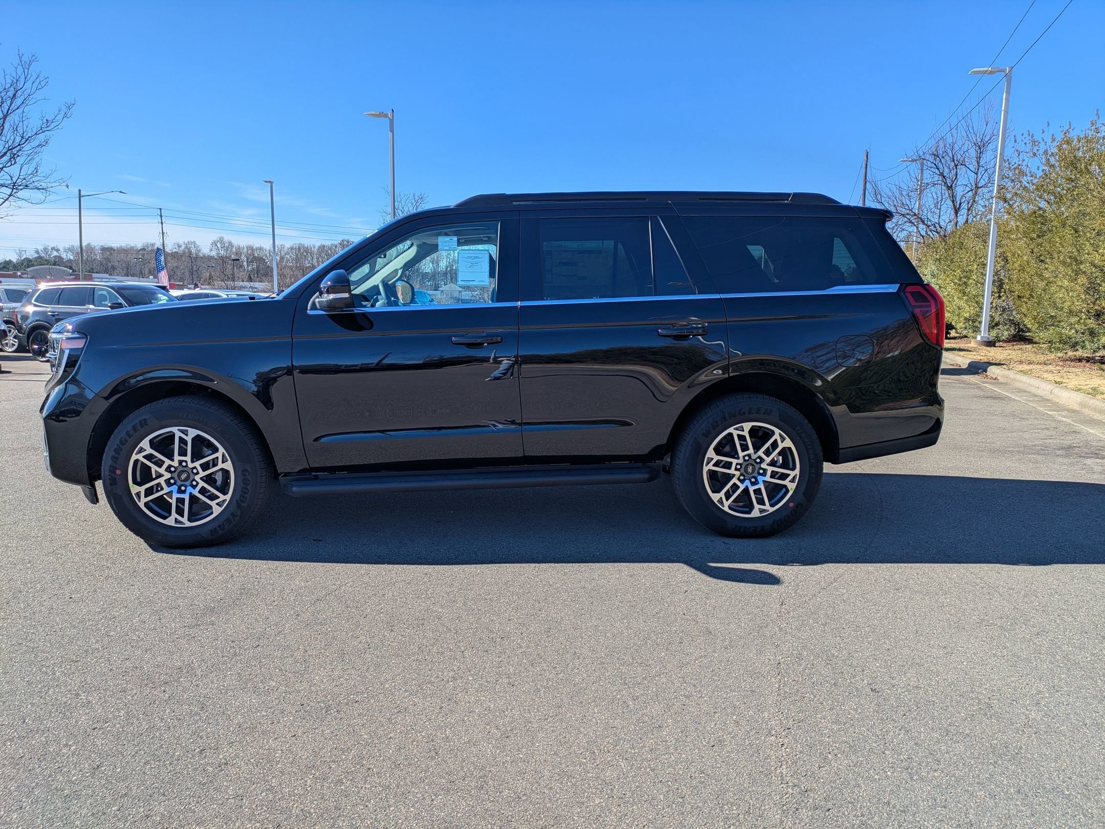 2026 Ford Expedition Active