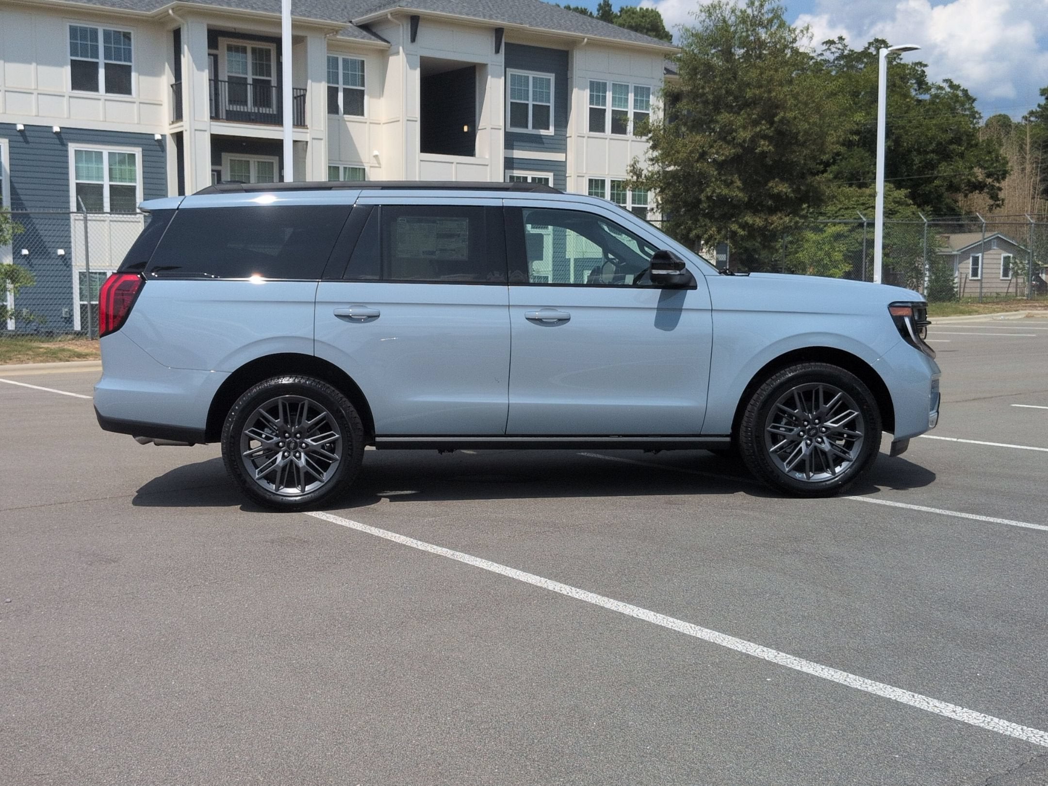 2027 Ford Expedition Platinum