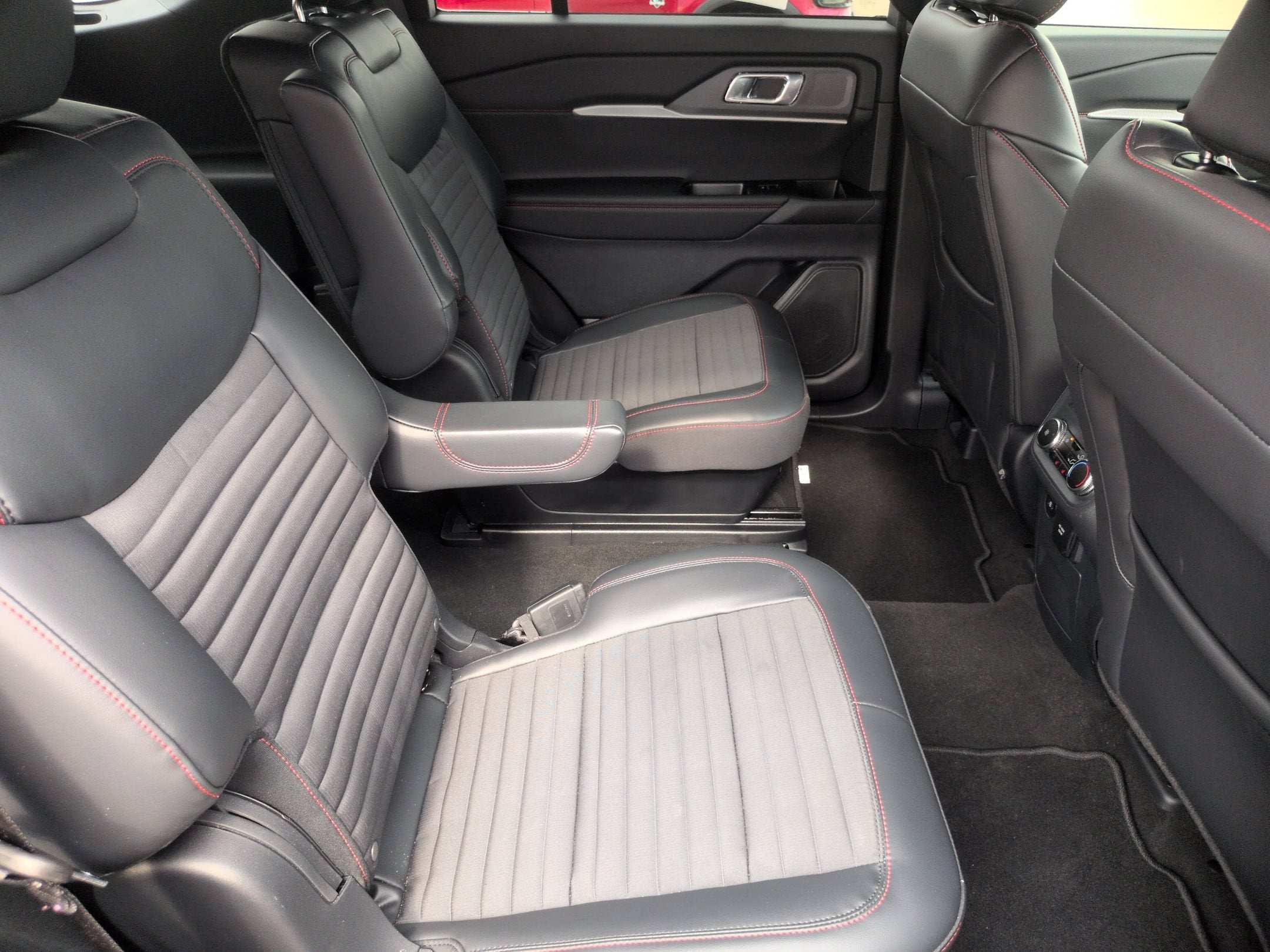 2026 Ford Explorer ST-Line - Crossroads Courtesy Demo