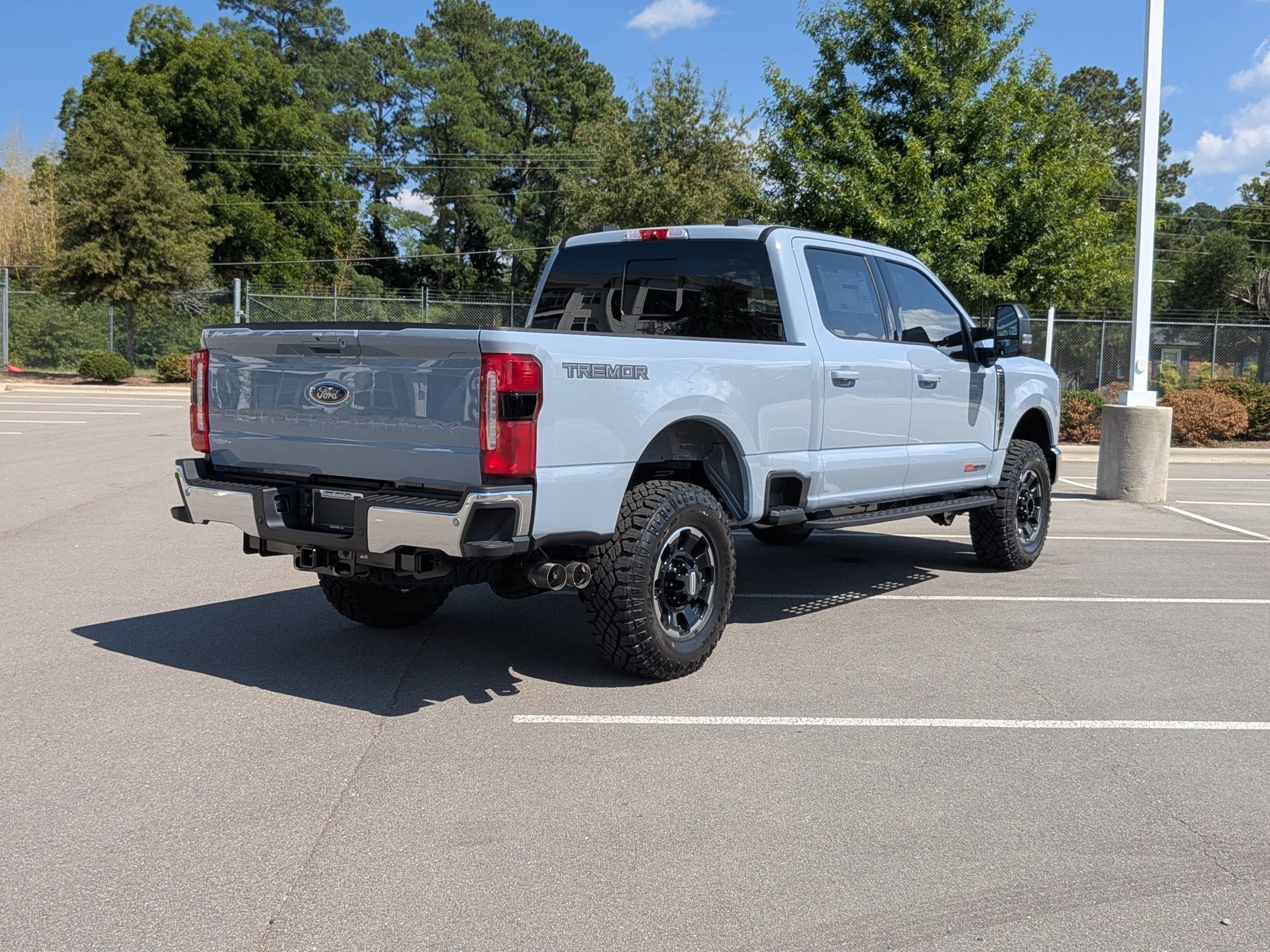 2026 Ford Super Duty F-350 SRW LARIAT