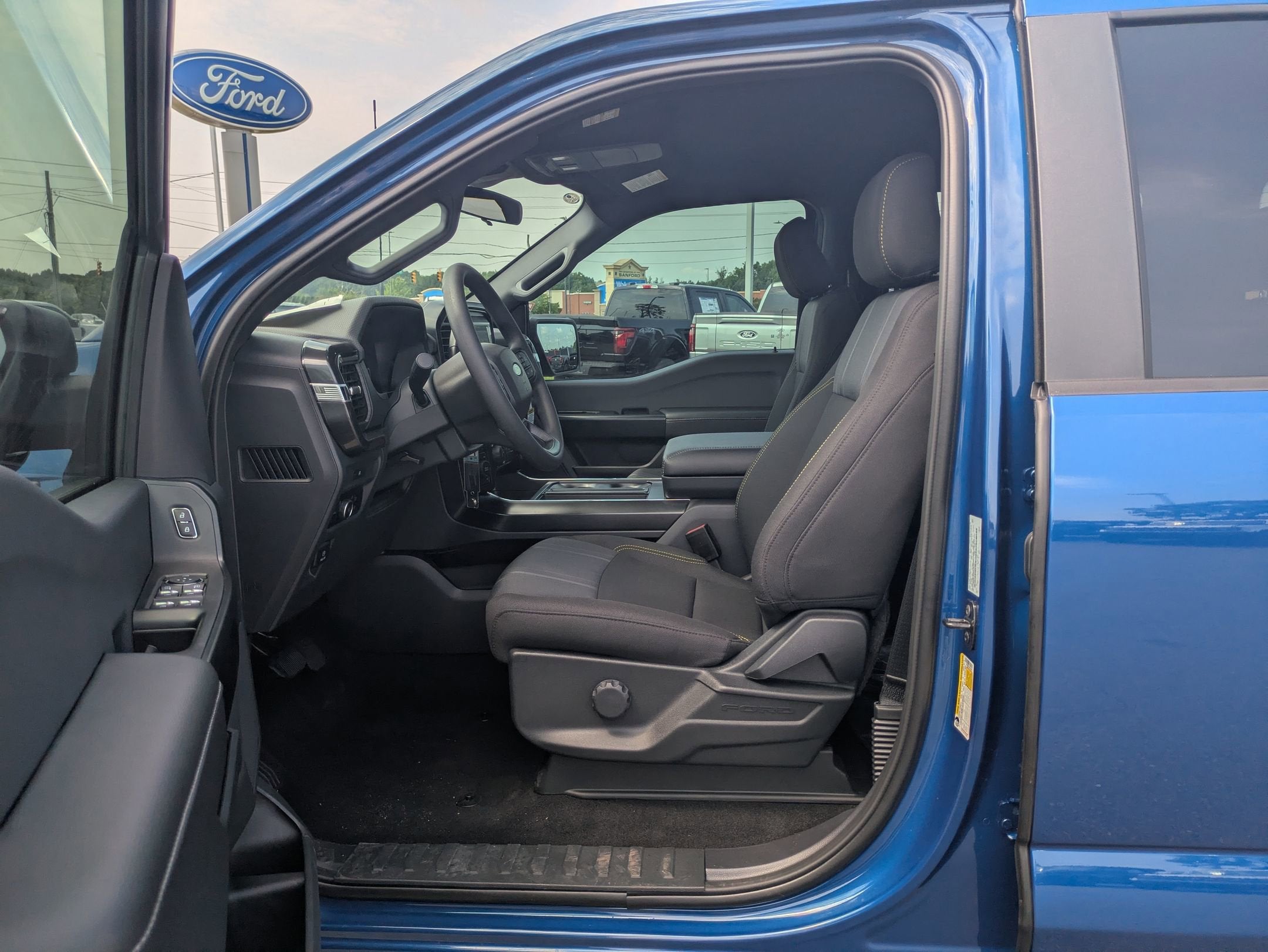 2025 Ford F-150 STX