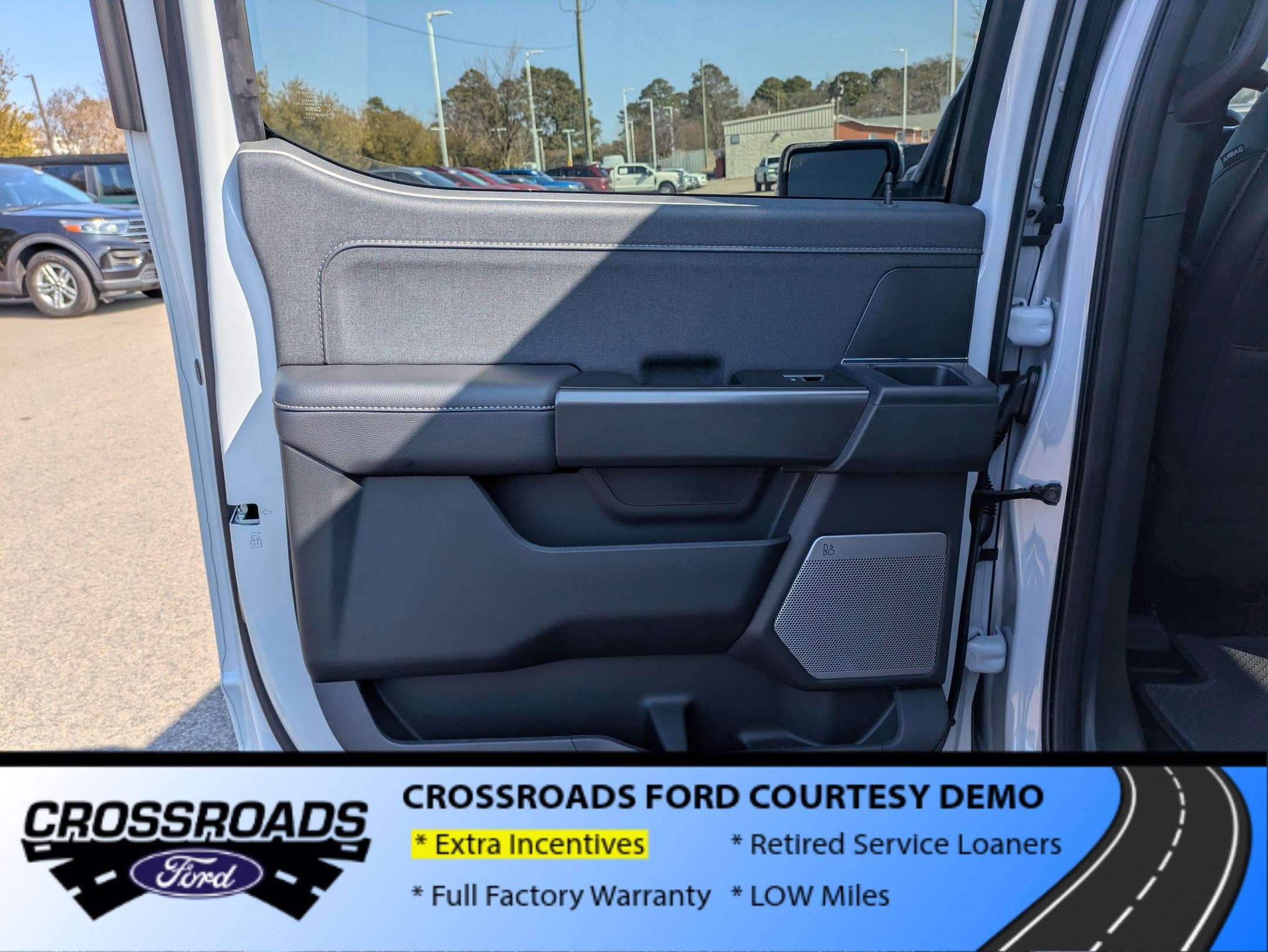 2025 Ford F-150 LARIAT - Crossroads Courtesy Demo