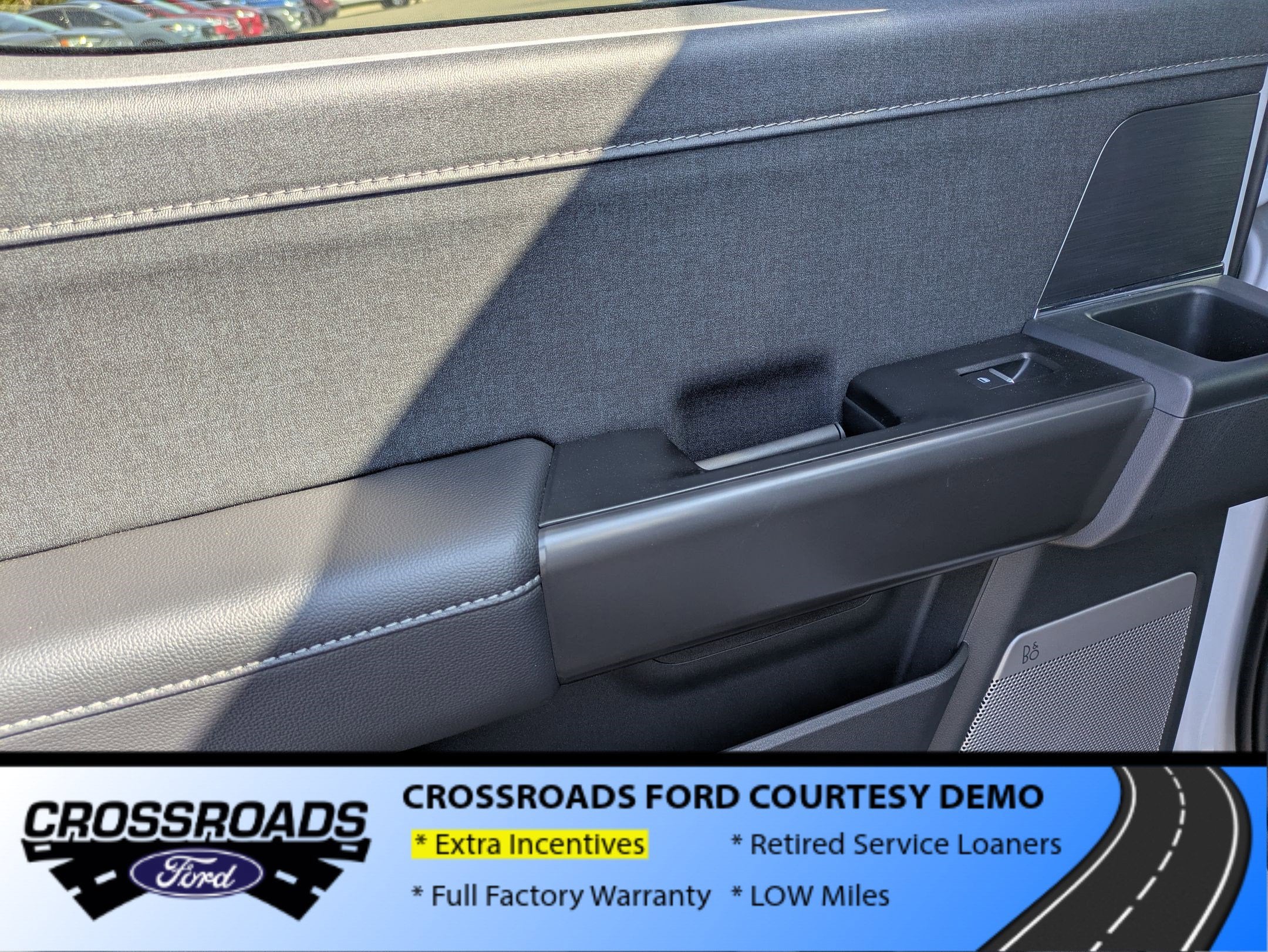 2025 Ford F-150 LARIAT - Crossroads Courtesy Demo