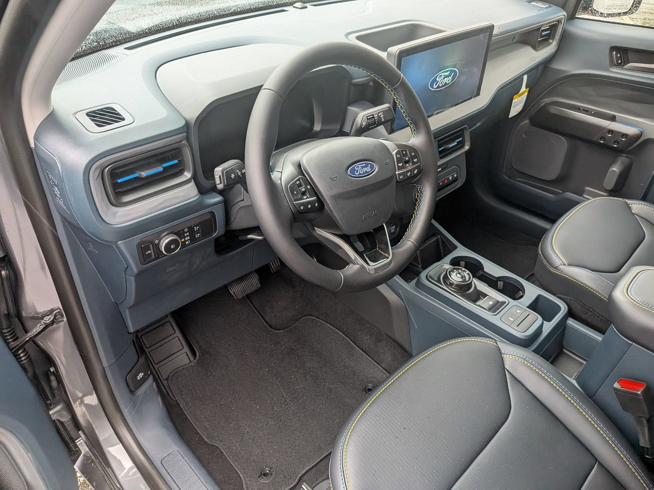2026 Ford Maverick Lobo Standard