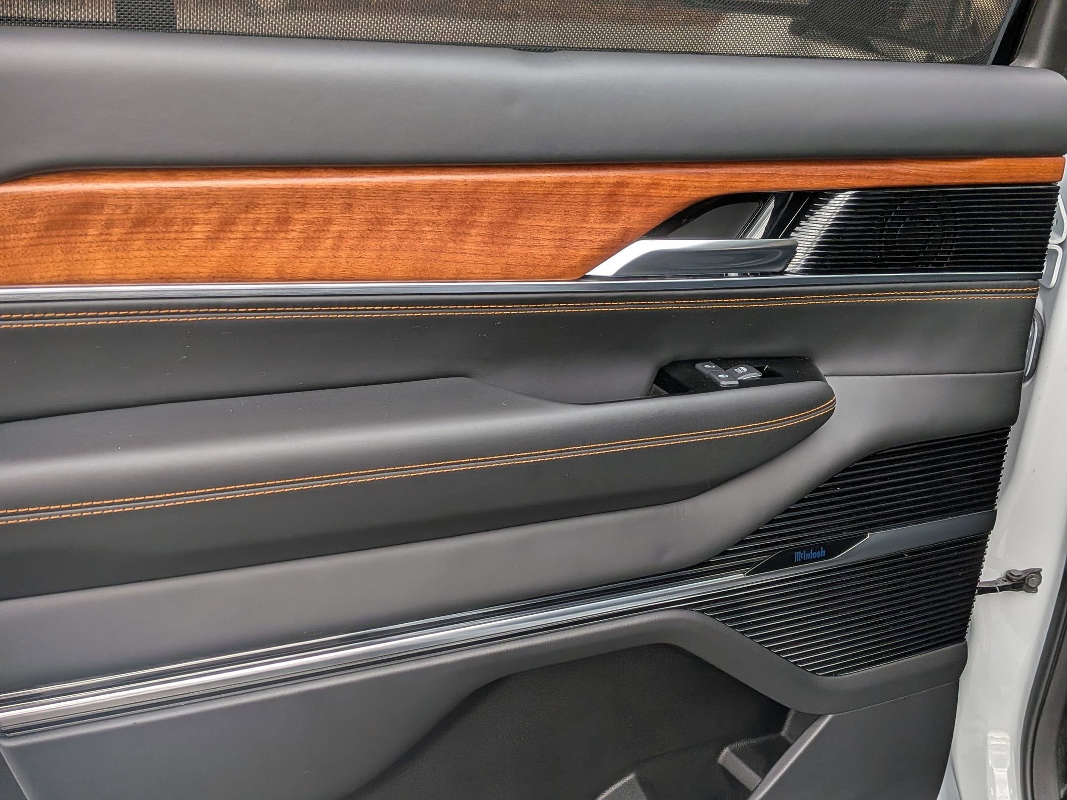 2023 Jeep Grand Wagoneer Series III