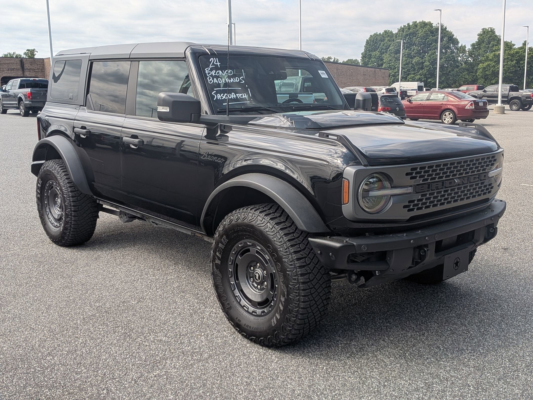 2024 Ford Bronco Badlands 4x4's photo