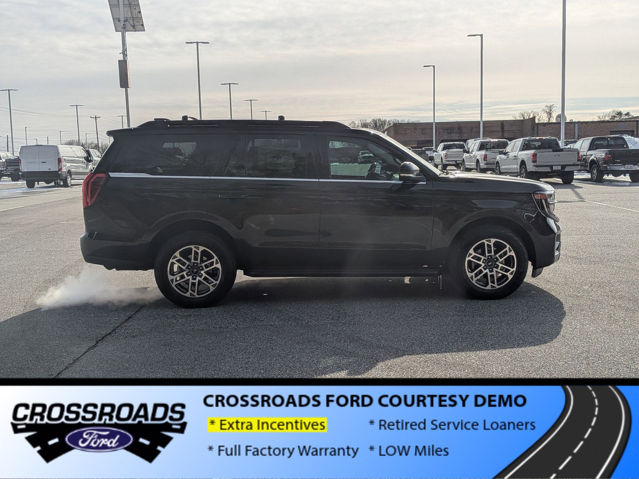 2025 Ford Expedition Active - Crossroads Courtesy Demo