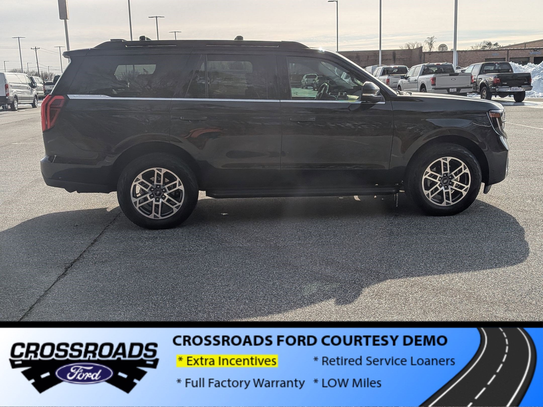 2025 Ford Expedition Active - Crossroads Courtesy Demo