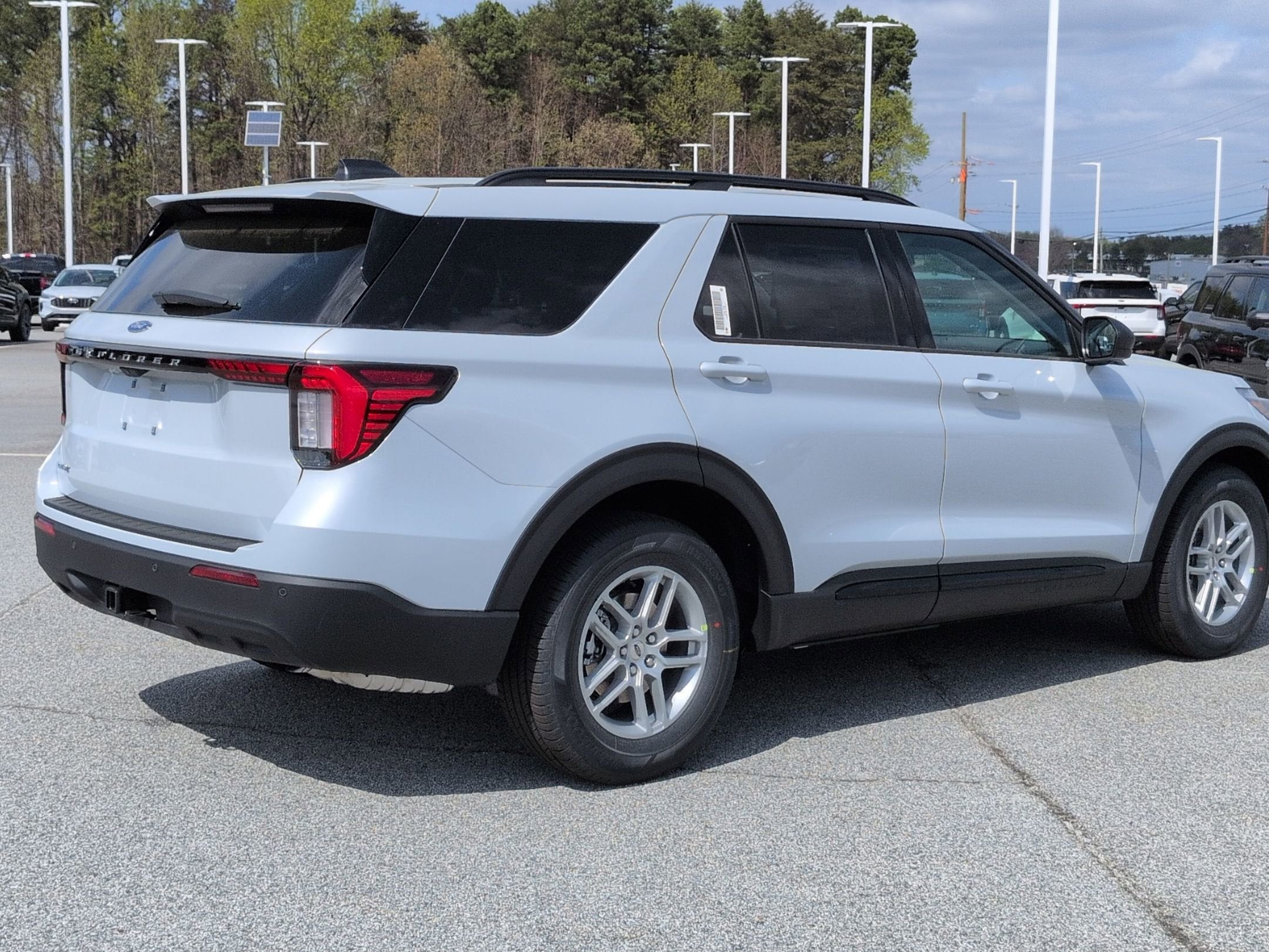2026 Ford Explorer Active w/200A Pkg