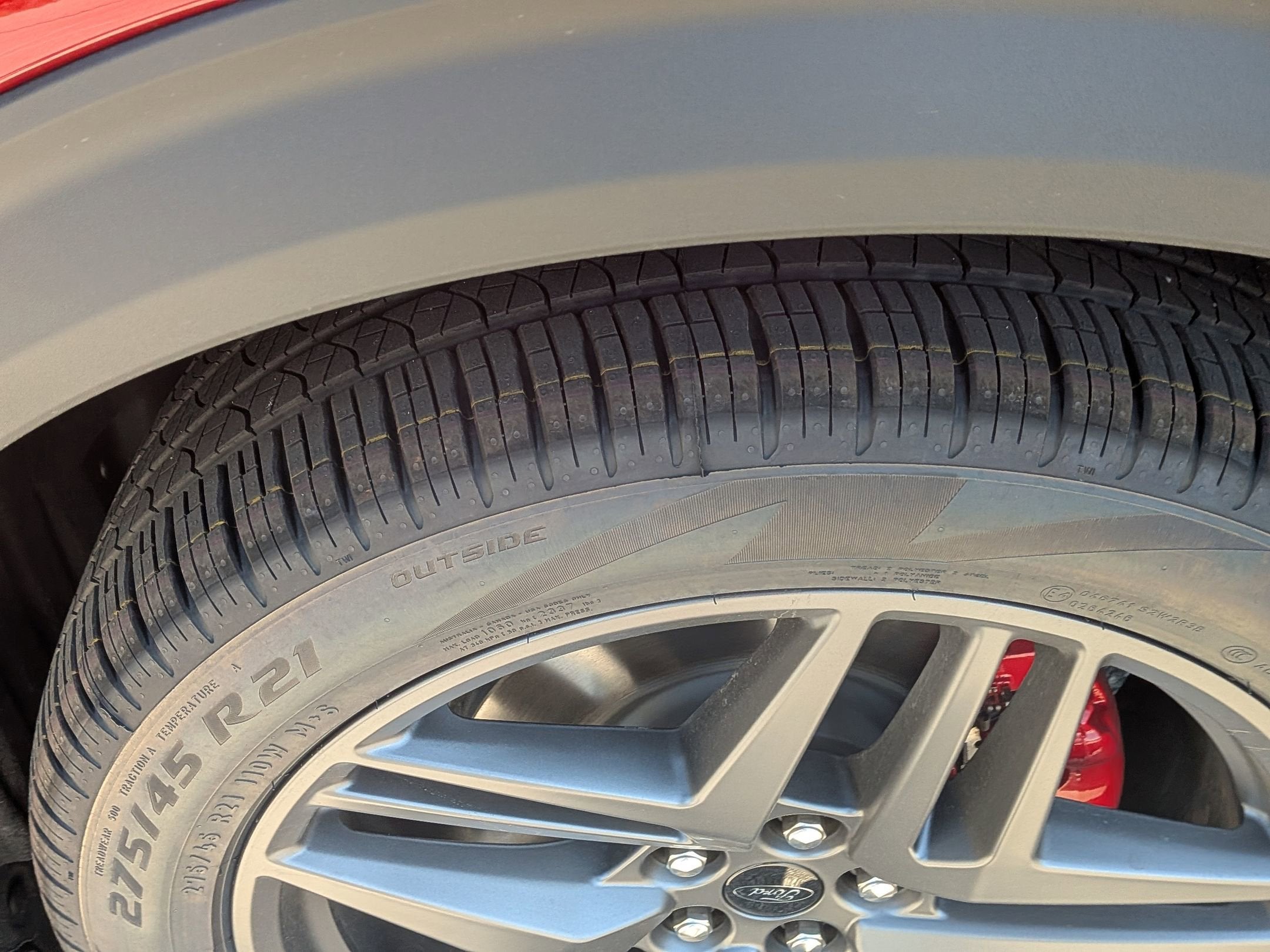 2026 Ford Explorer ST - Photo 12