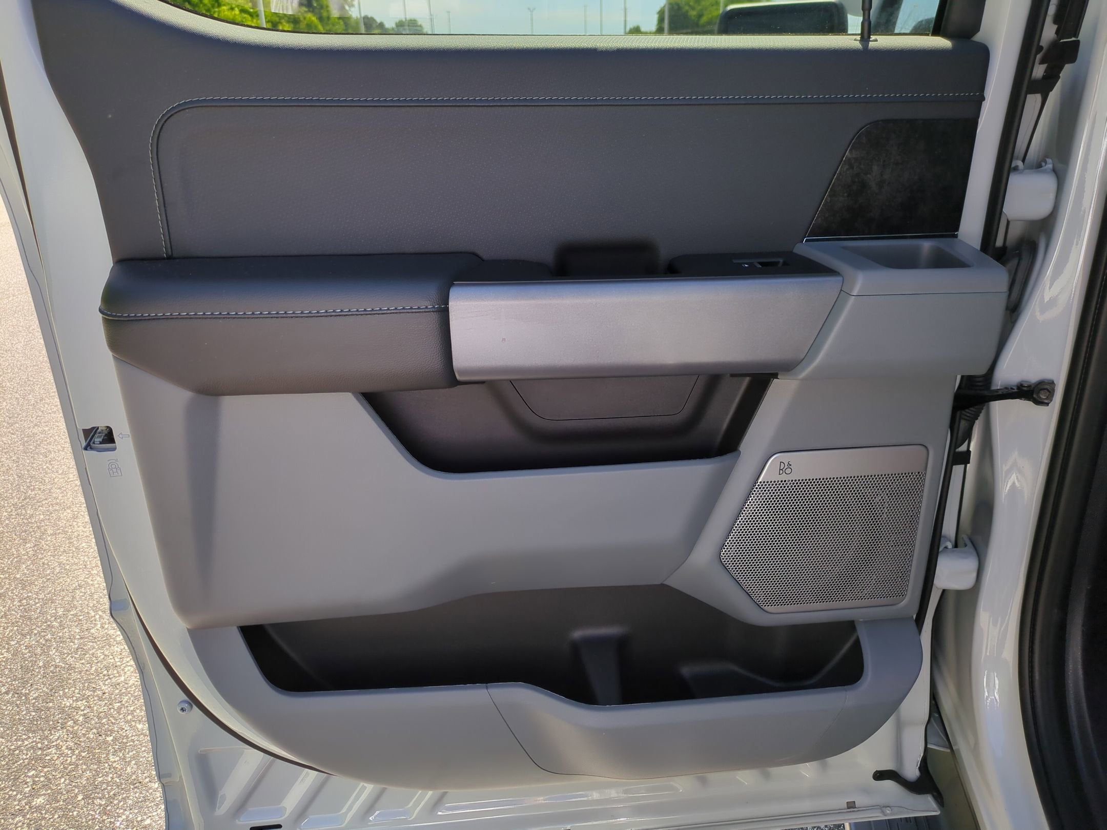 2024 Ford F-150 Lightning Flash