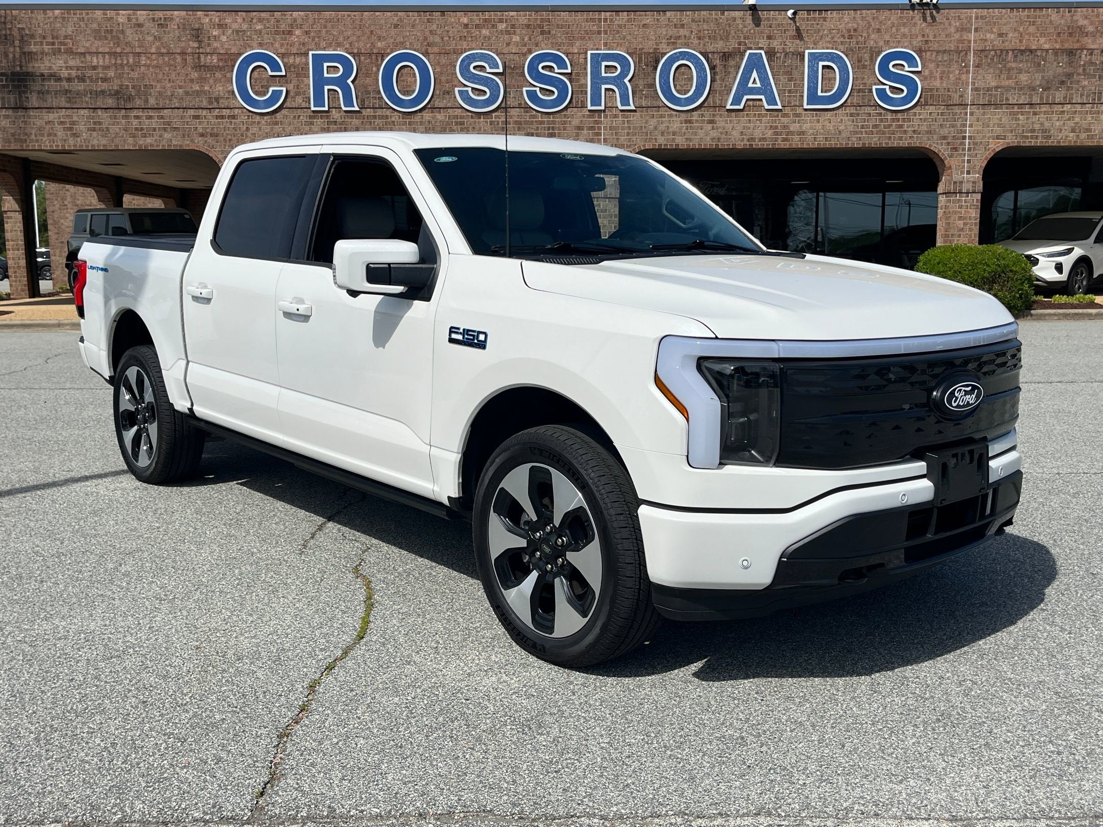 2025 Ford F-150 Lightning Platinum