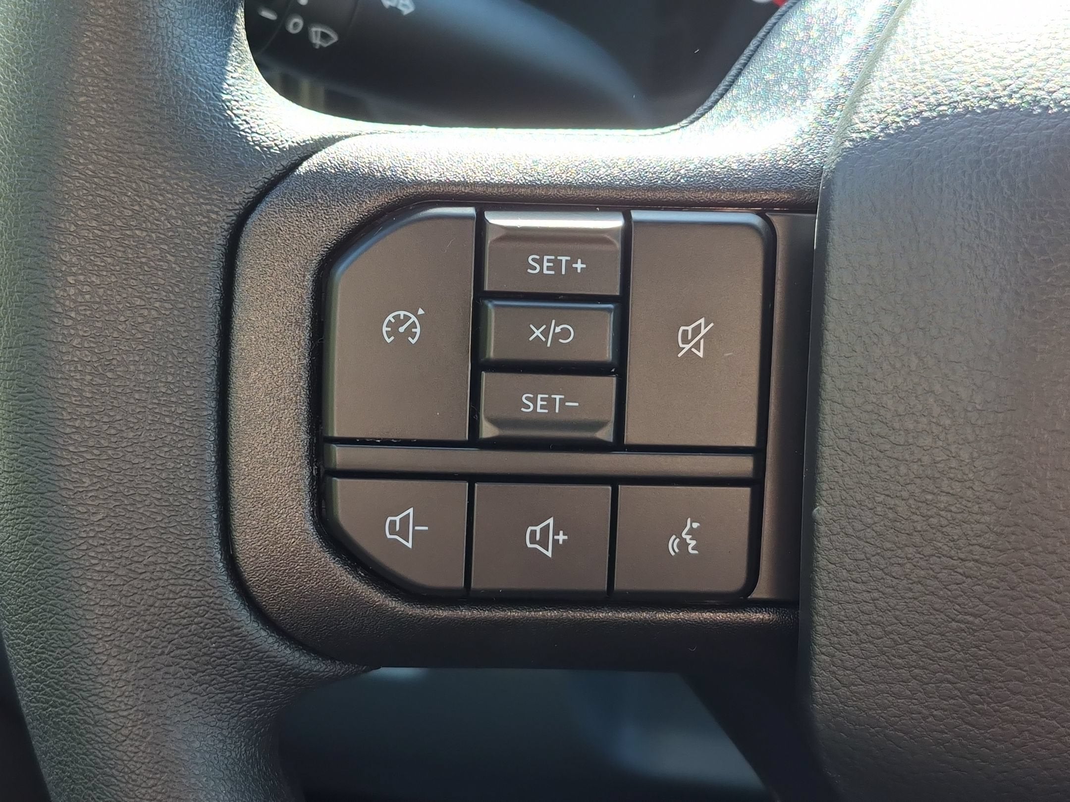 2027 Ford Super Duty F-250 SRW XLT