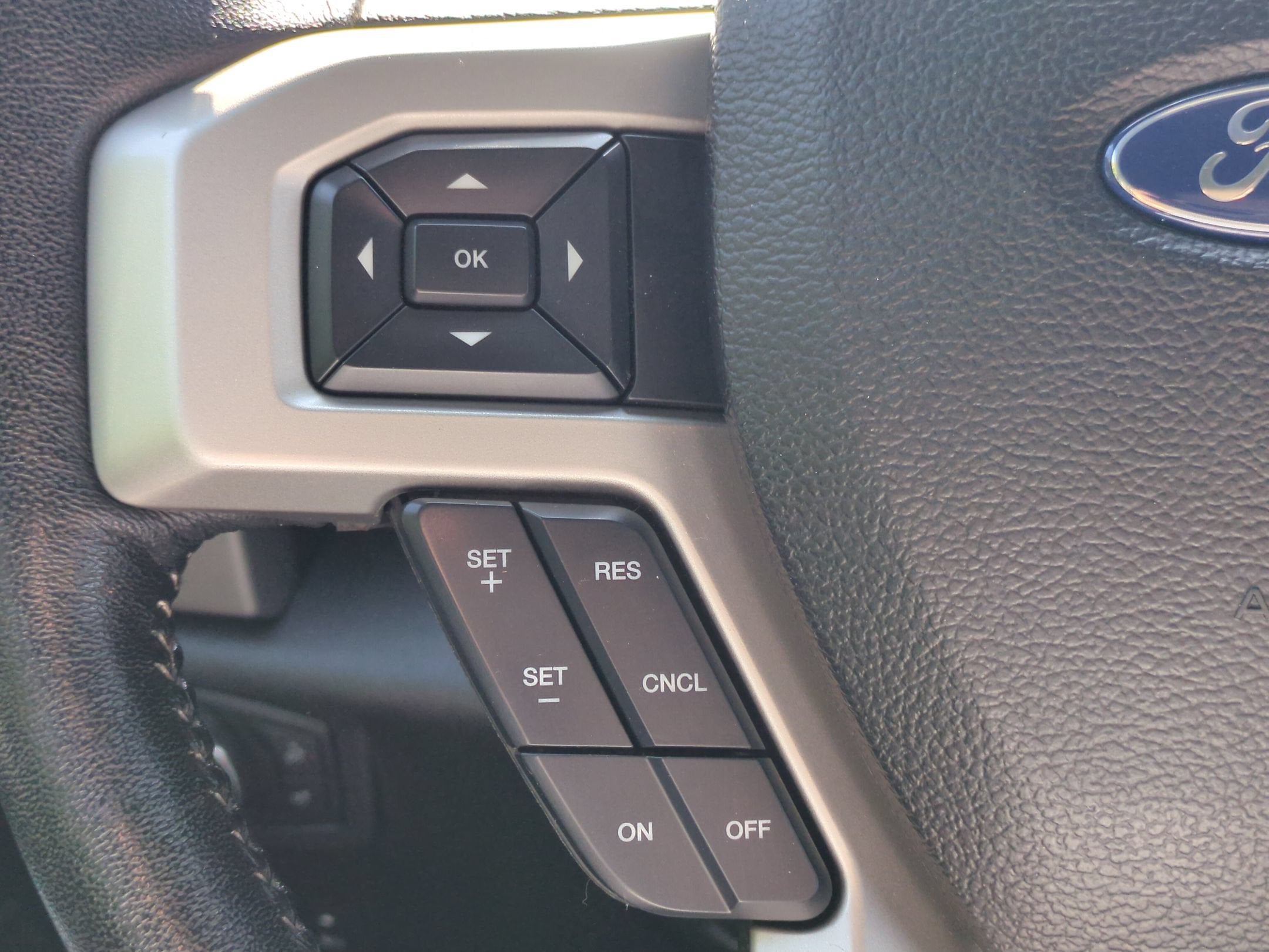 2017 Ford Super Duty F-250 SRW Lariat