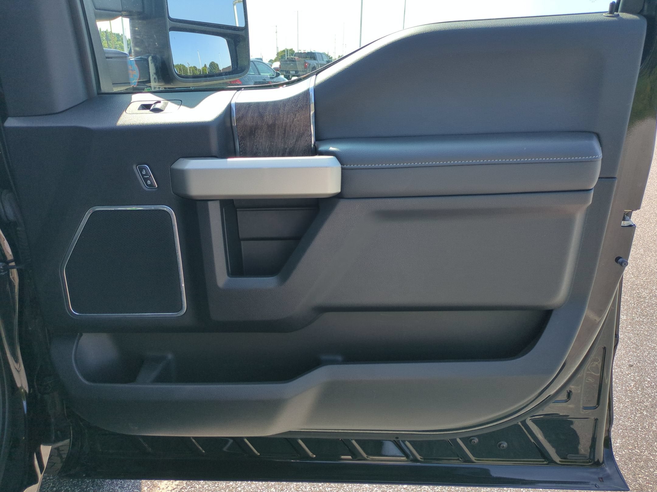 2017 Ford Super Duty F-250 SRW Lariat