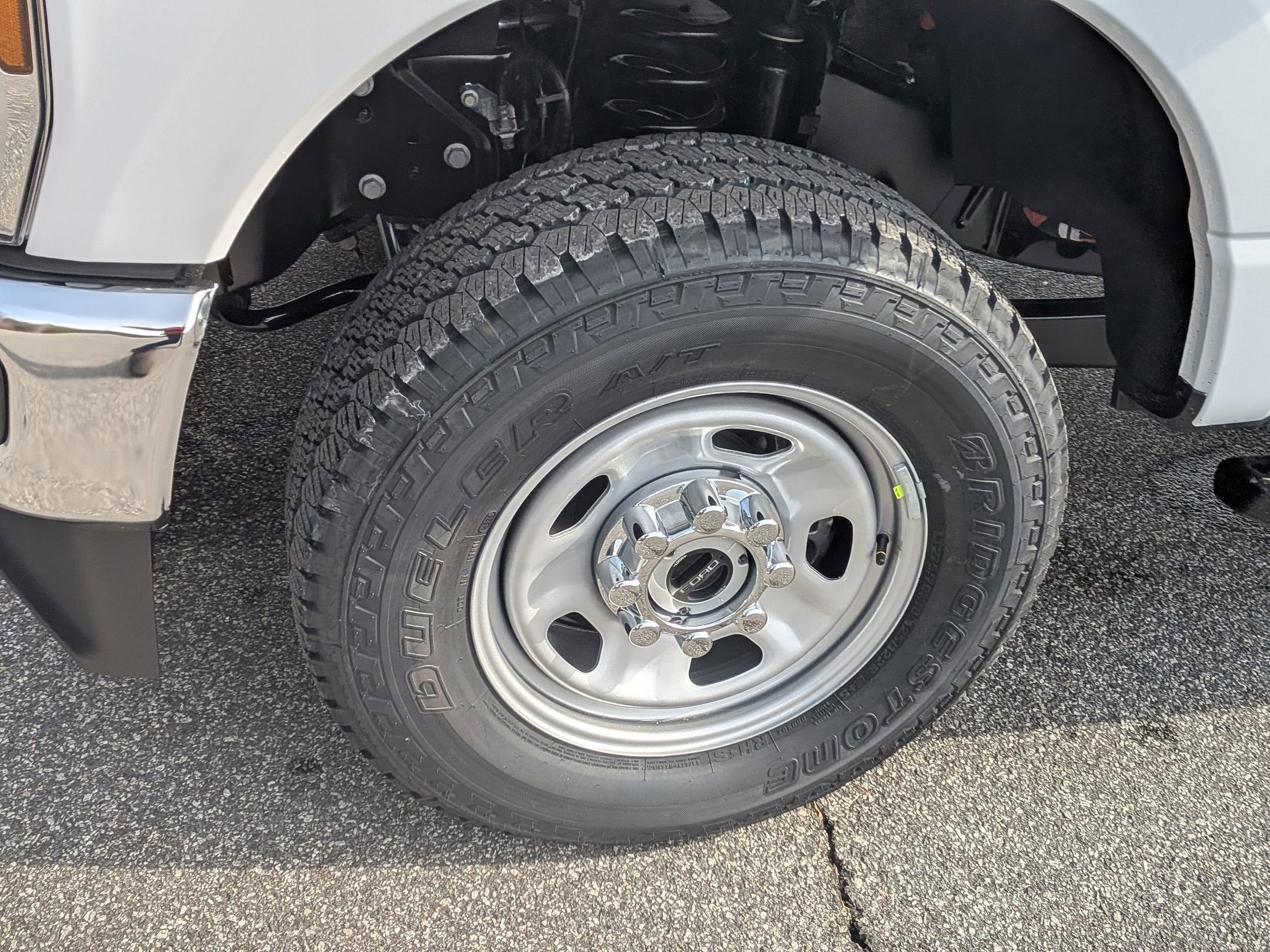 2026 Ford Super Duty F-350 SRW XLT