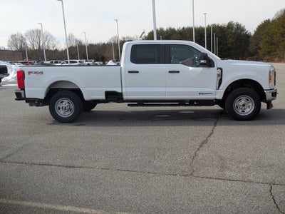 2026 Ford Super Duty F-350 SRW XLT