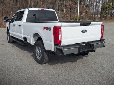 2026 Ford Super Duty F-350 SRW XLT
