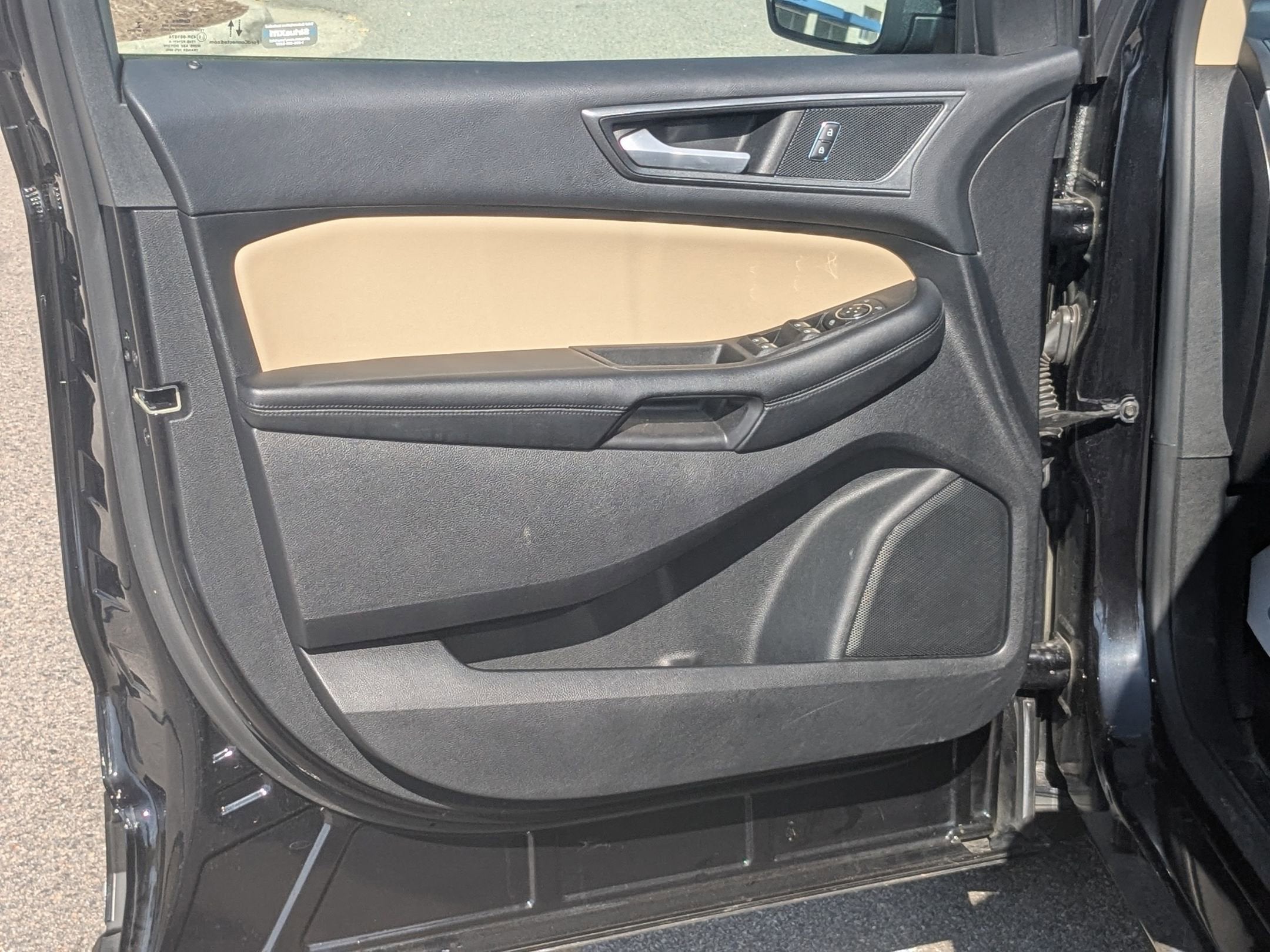 2022 Ford Edge SE