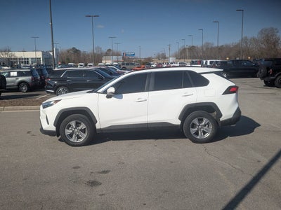 2022 Toyota RAV4 XLE