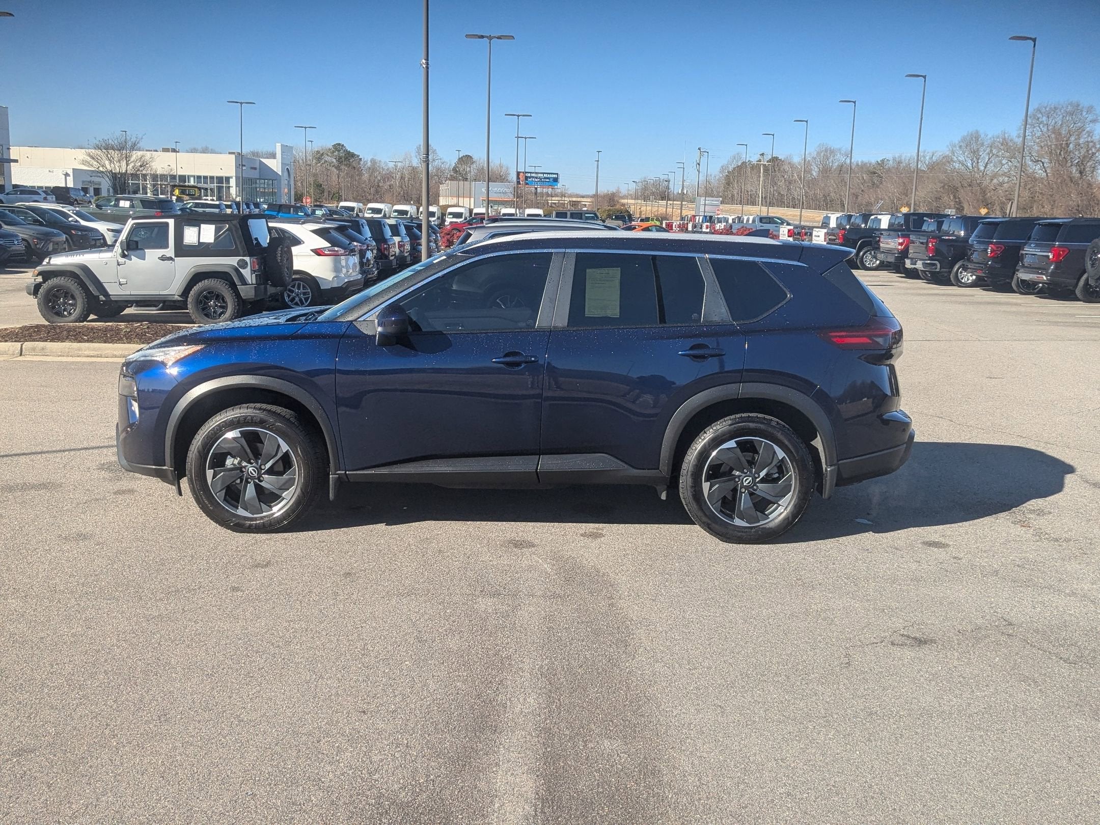 2024 Nissan Rogue SV