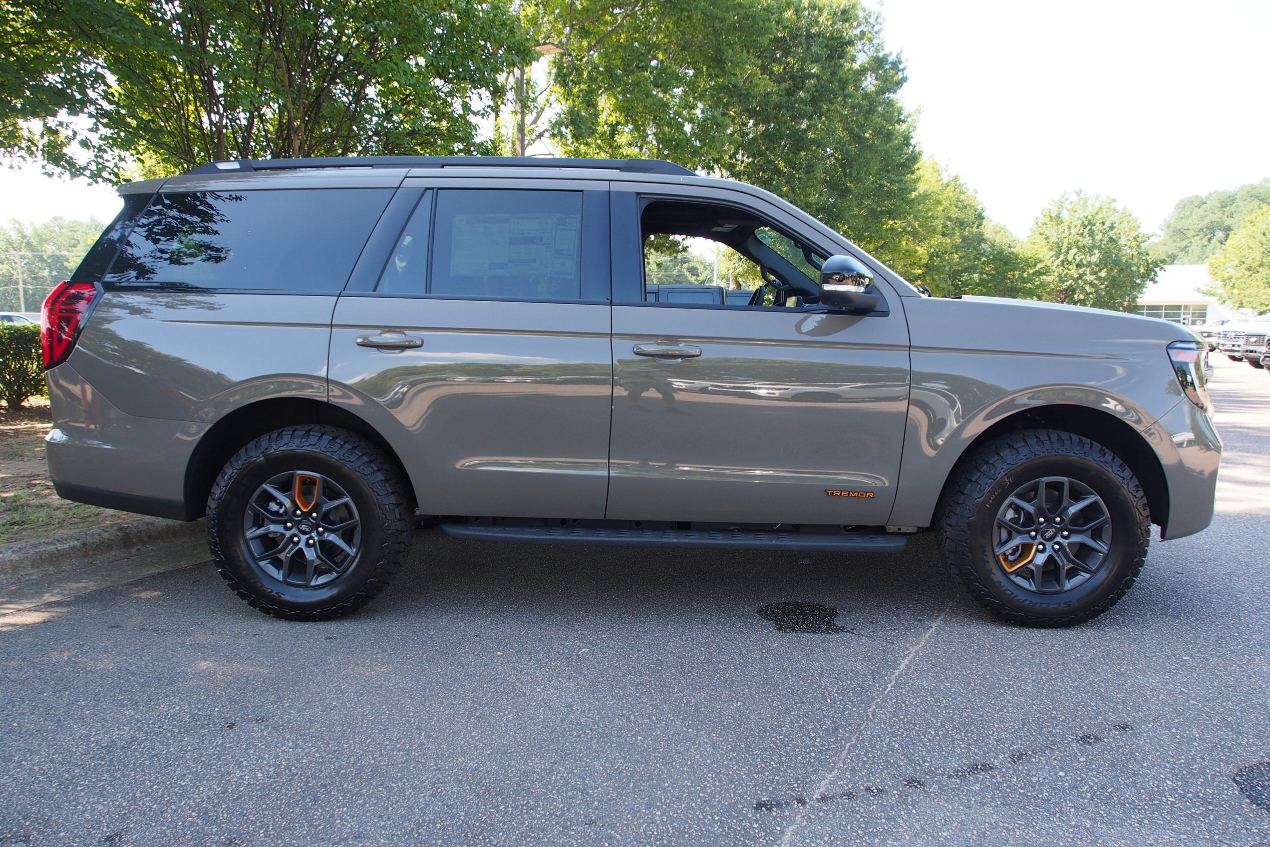 2027 Ford Expedition Tremor