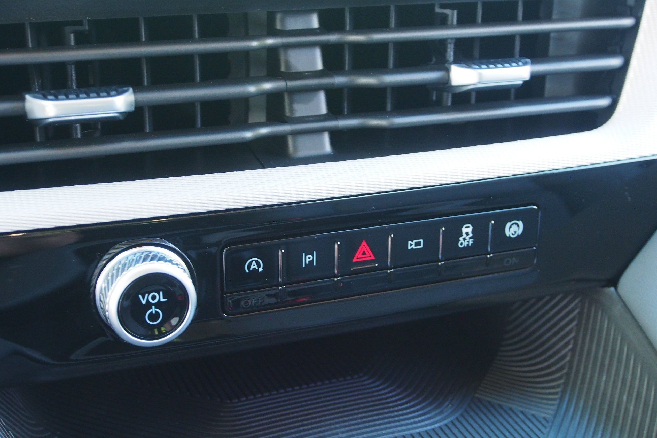 2026 Ford Explorer Active - Crossroads Courtesy Demo