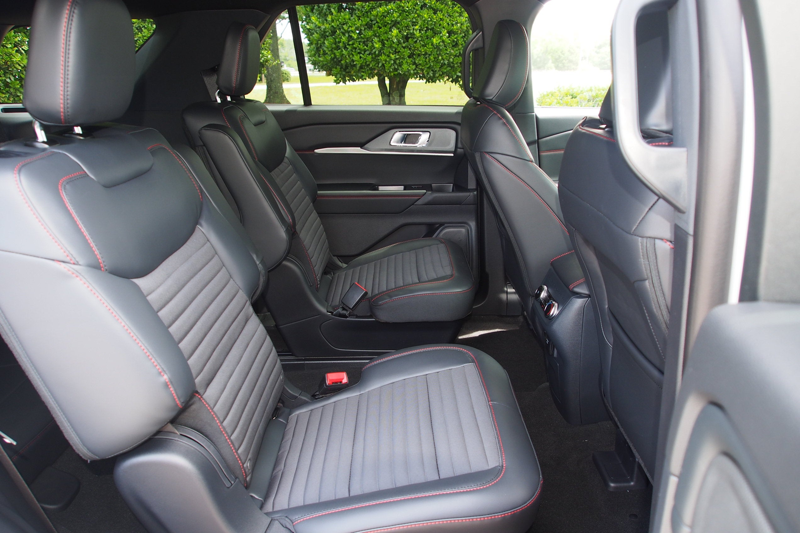 2026 Ford Explorer ST-Line - Crossroads Courtesy Demo