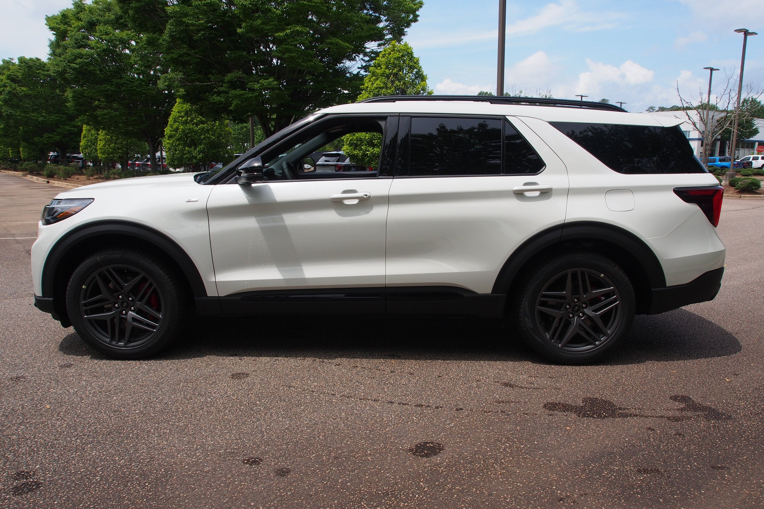 2026 Ford Explorer ST-Line - Crossroads Courtesy Demo