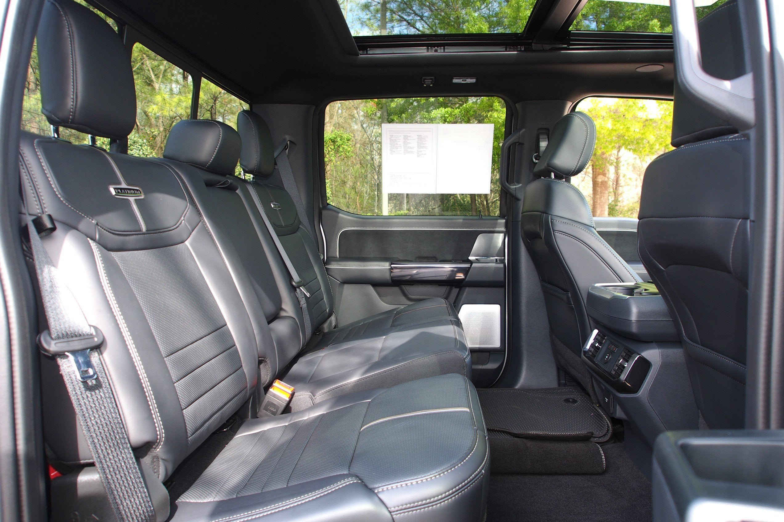 2025 Ford F-150 Lightning Platinum