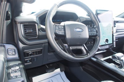 2025 Ford F-150 Lightning Platinum