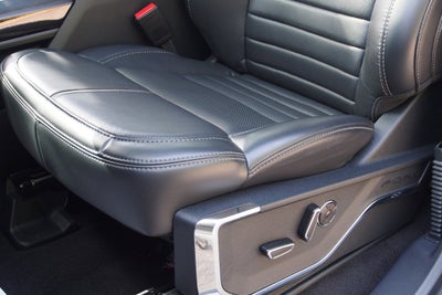 2025 Ford F-150 Lightning Platinum