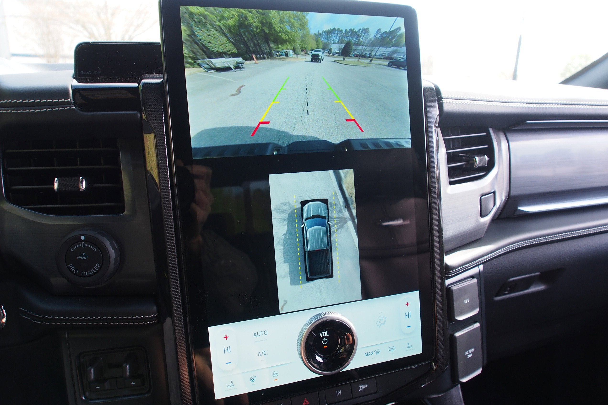 2025 Ford F-150 Lightning Platinum