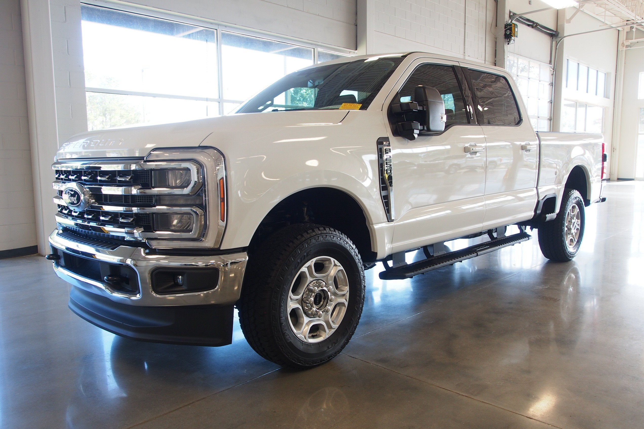 2027 Ford Super Duty F-250 SRW XLT